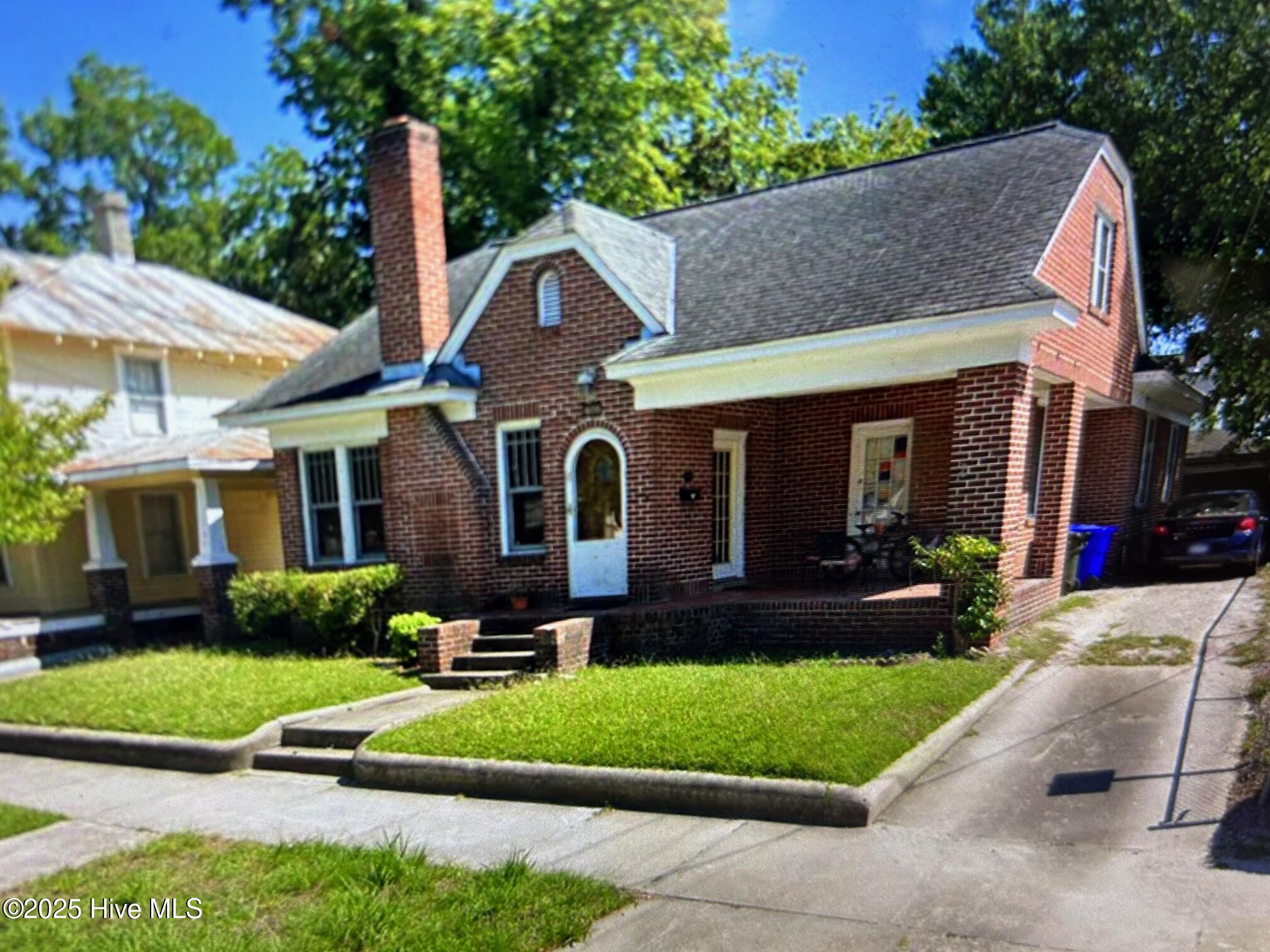 409 Biltmore Street Property Photo 1