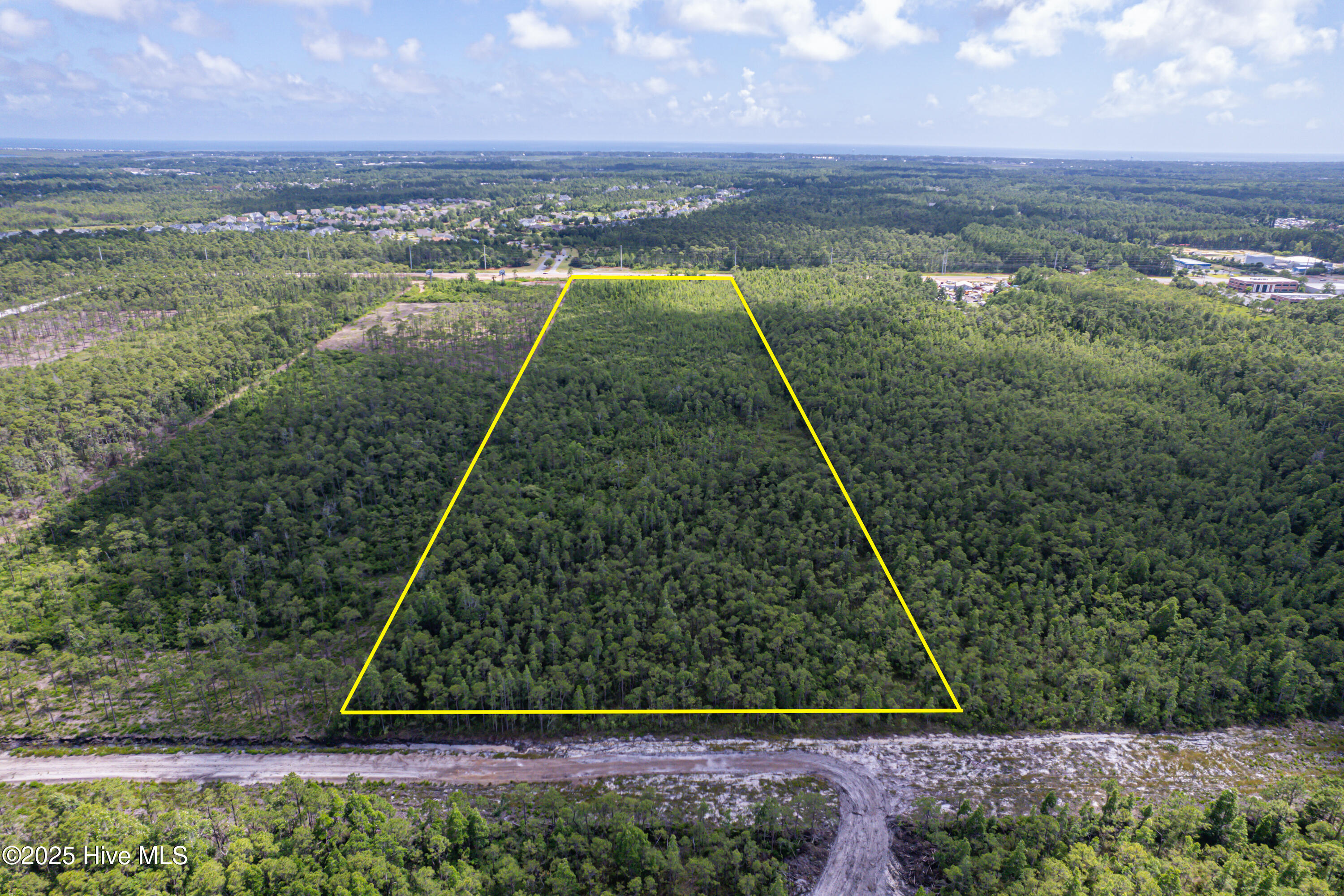 4480 Southport-supply Road Property Photo 7
