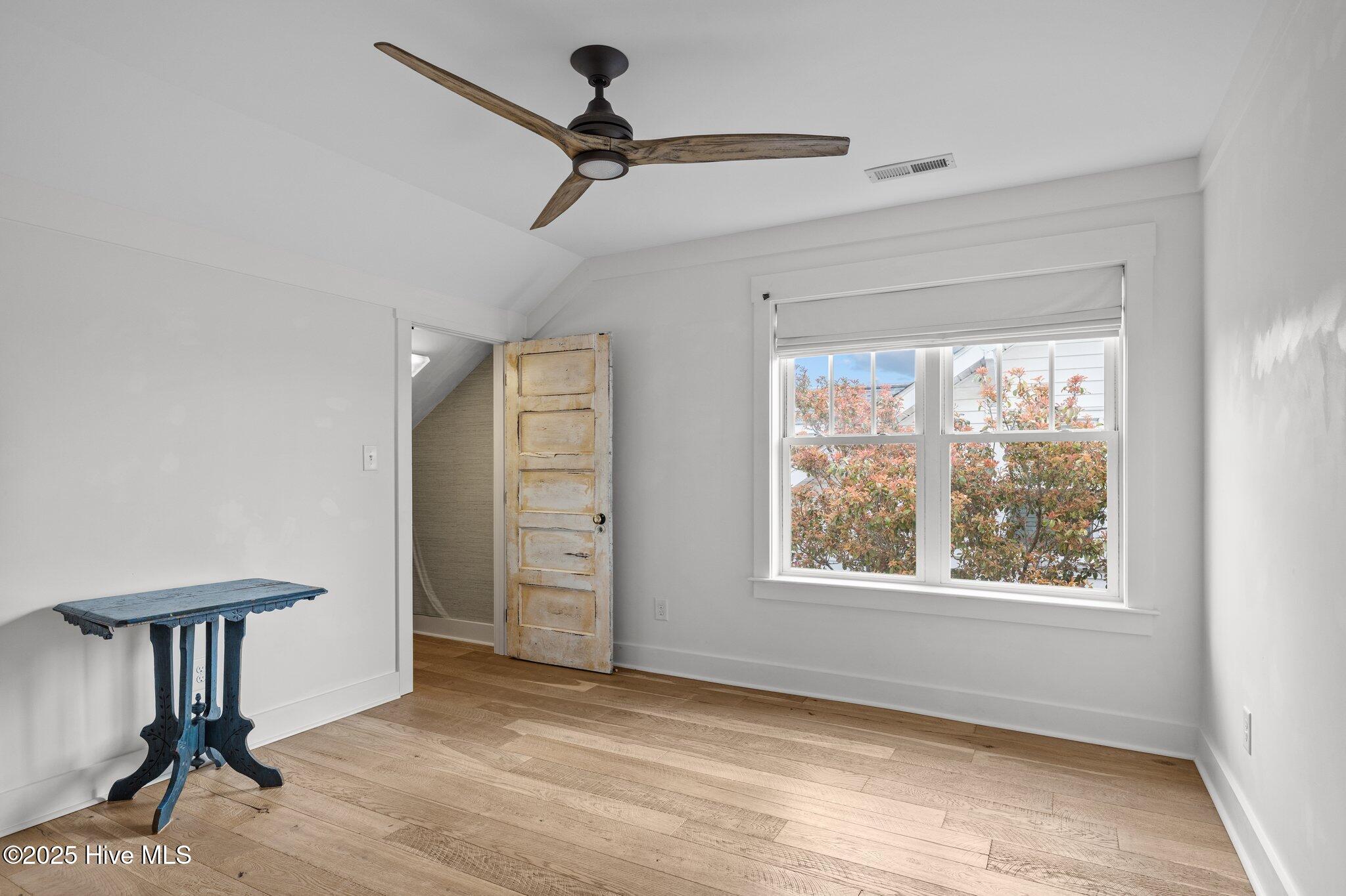 1902 Evans Street Property Photo 35