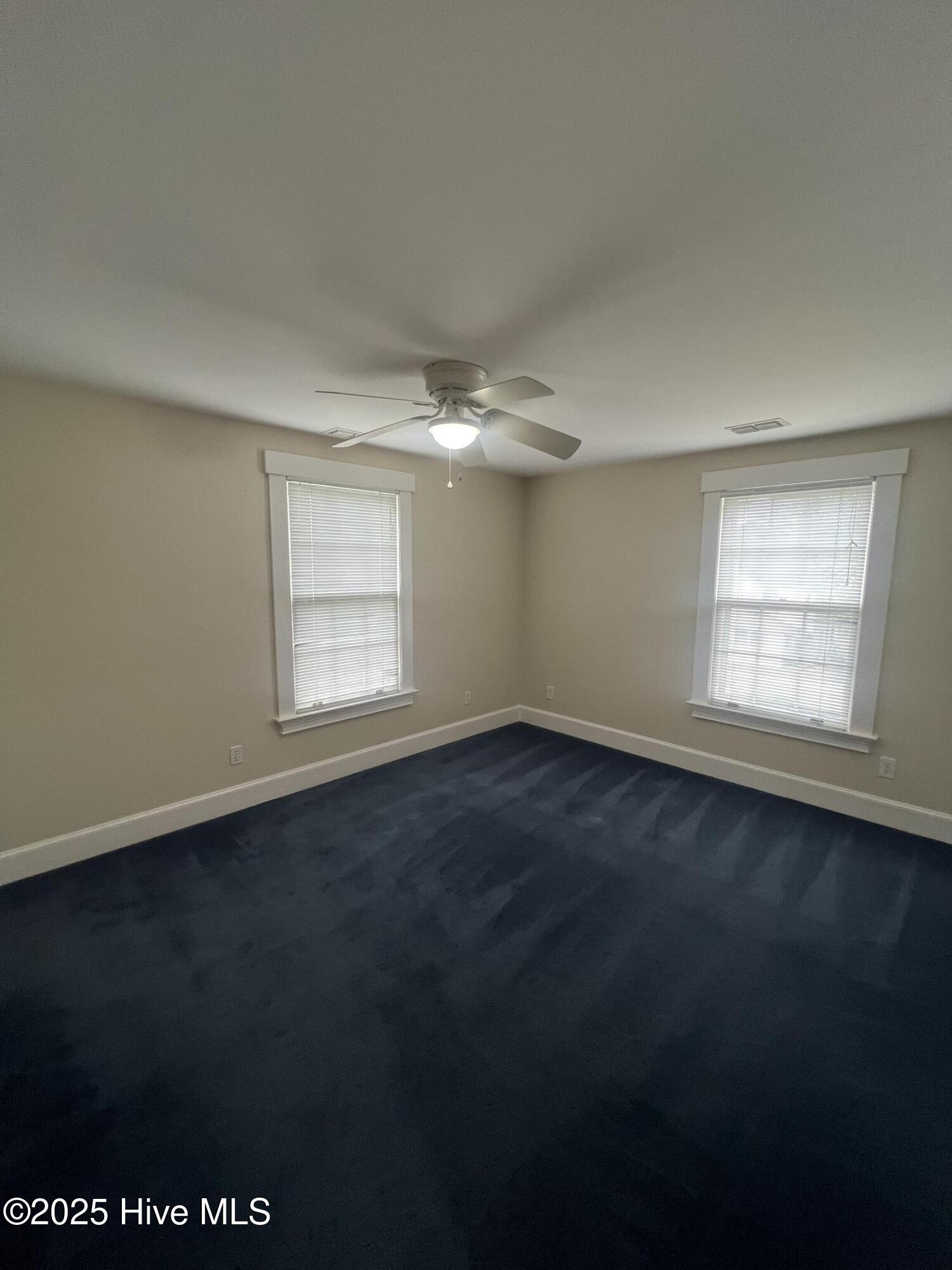 206 N Poplar Street E Property Photo 16