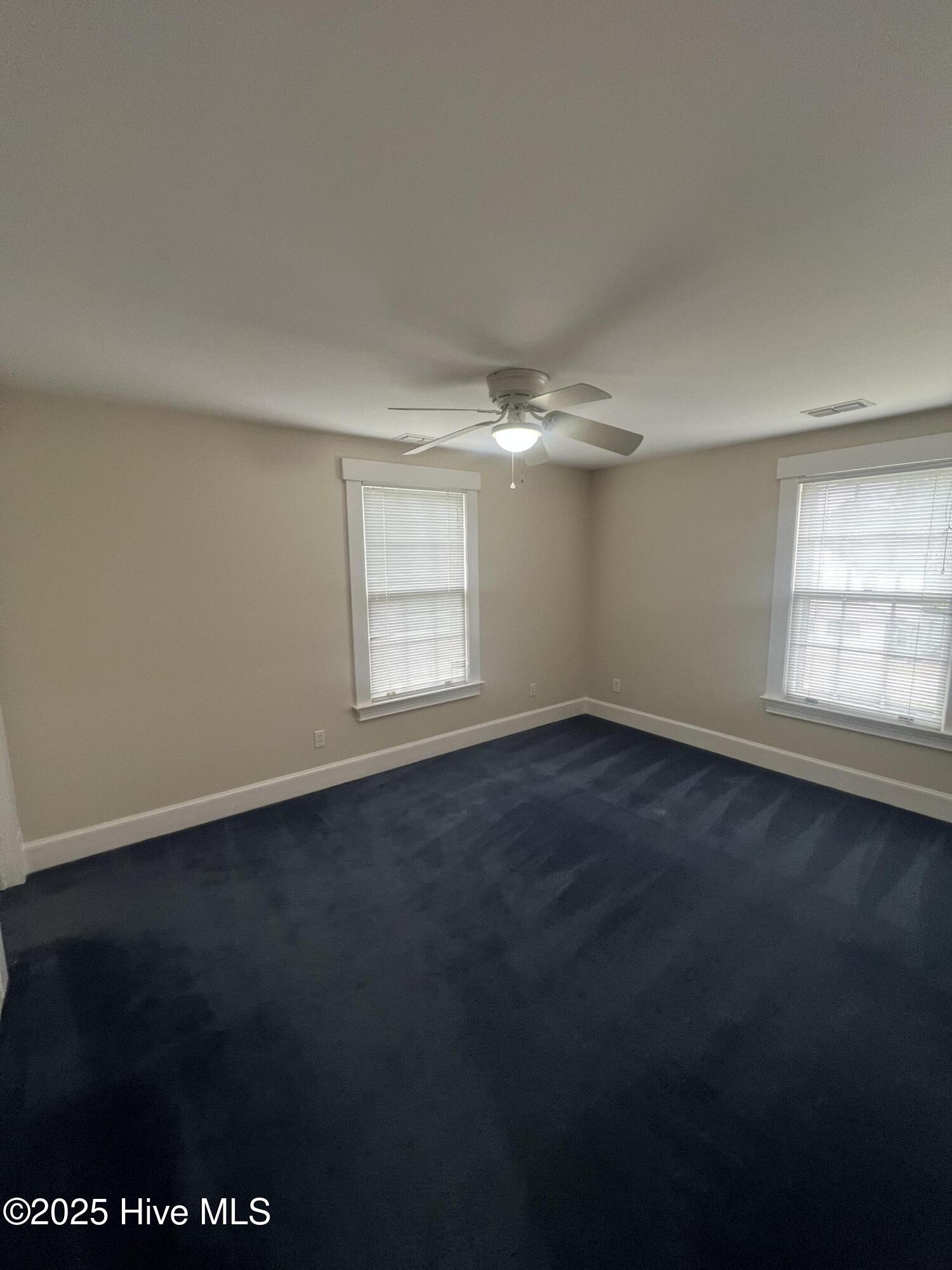 206 N Poplar Street E Property Photo 17