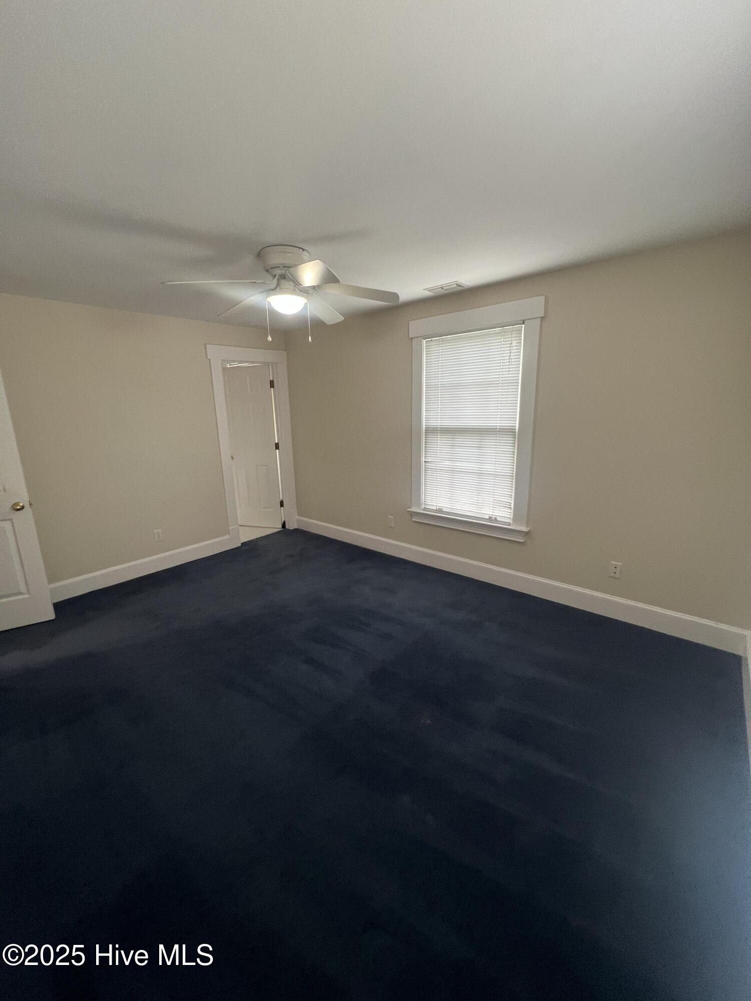 206 N Poplar Street E Property Photo 18