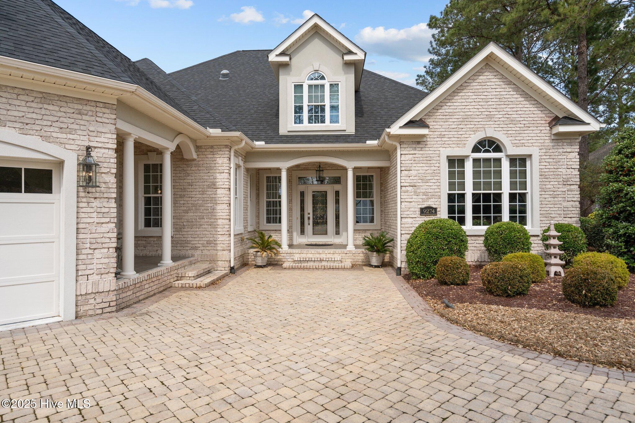 9274 Checkerberry Square Property Photo 4