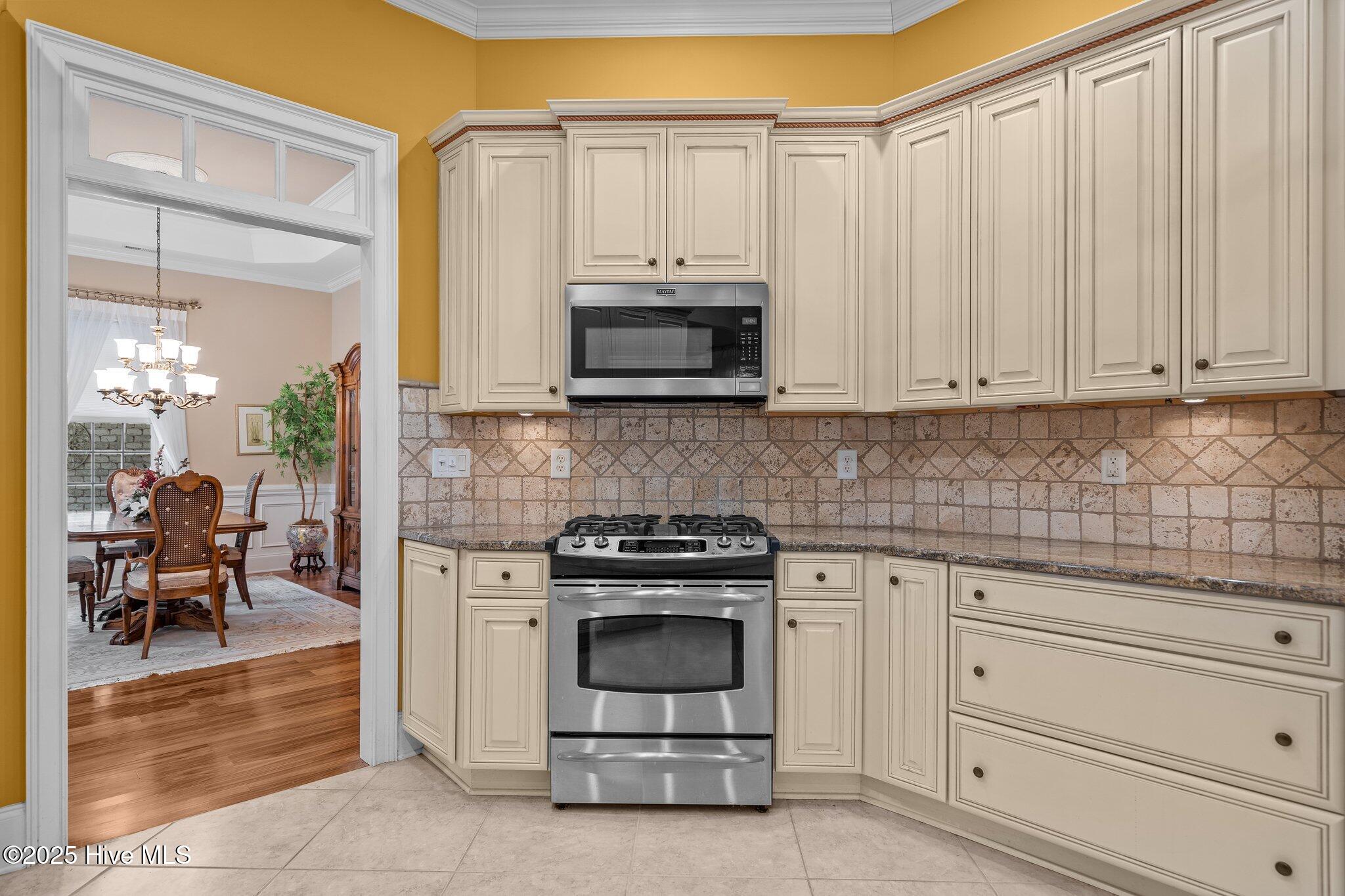 9274 Checkerberry Square Property Photo 19