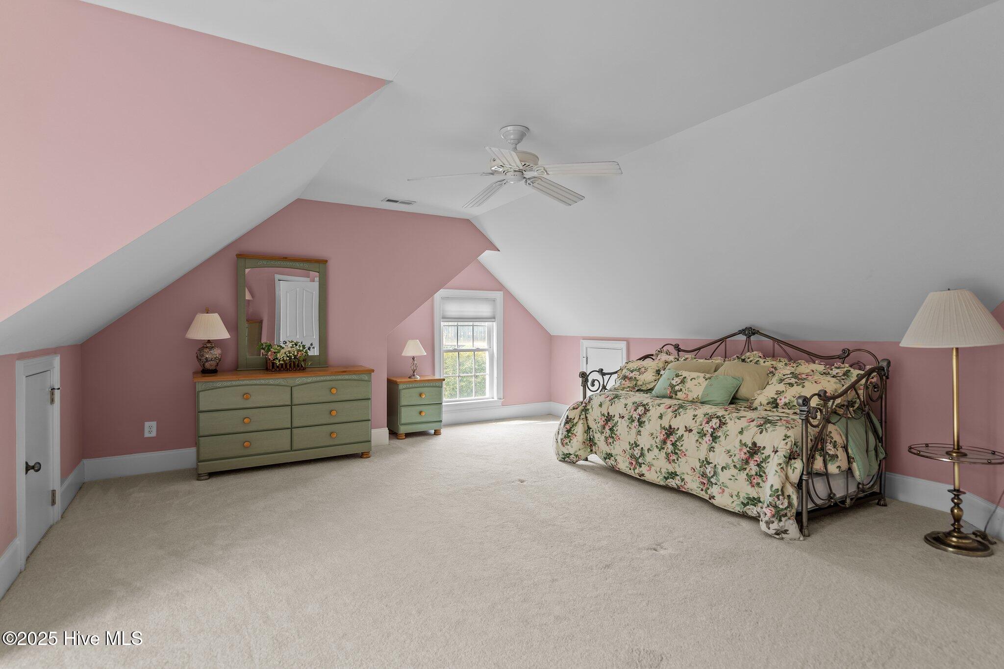 9274 Checkerberry Square Property Photo 42