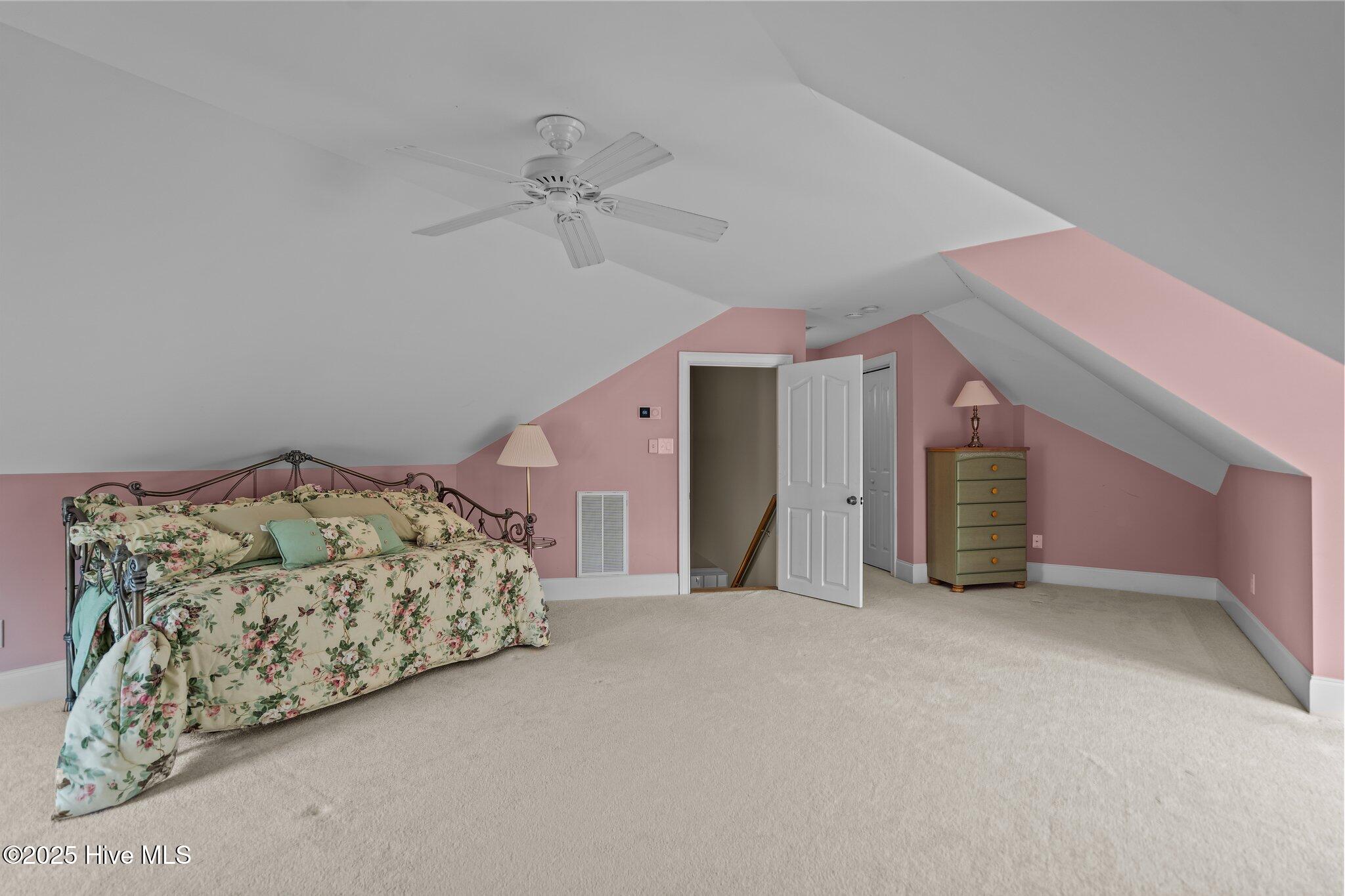 9274 Checkerberry Square Property Photo 43