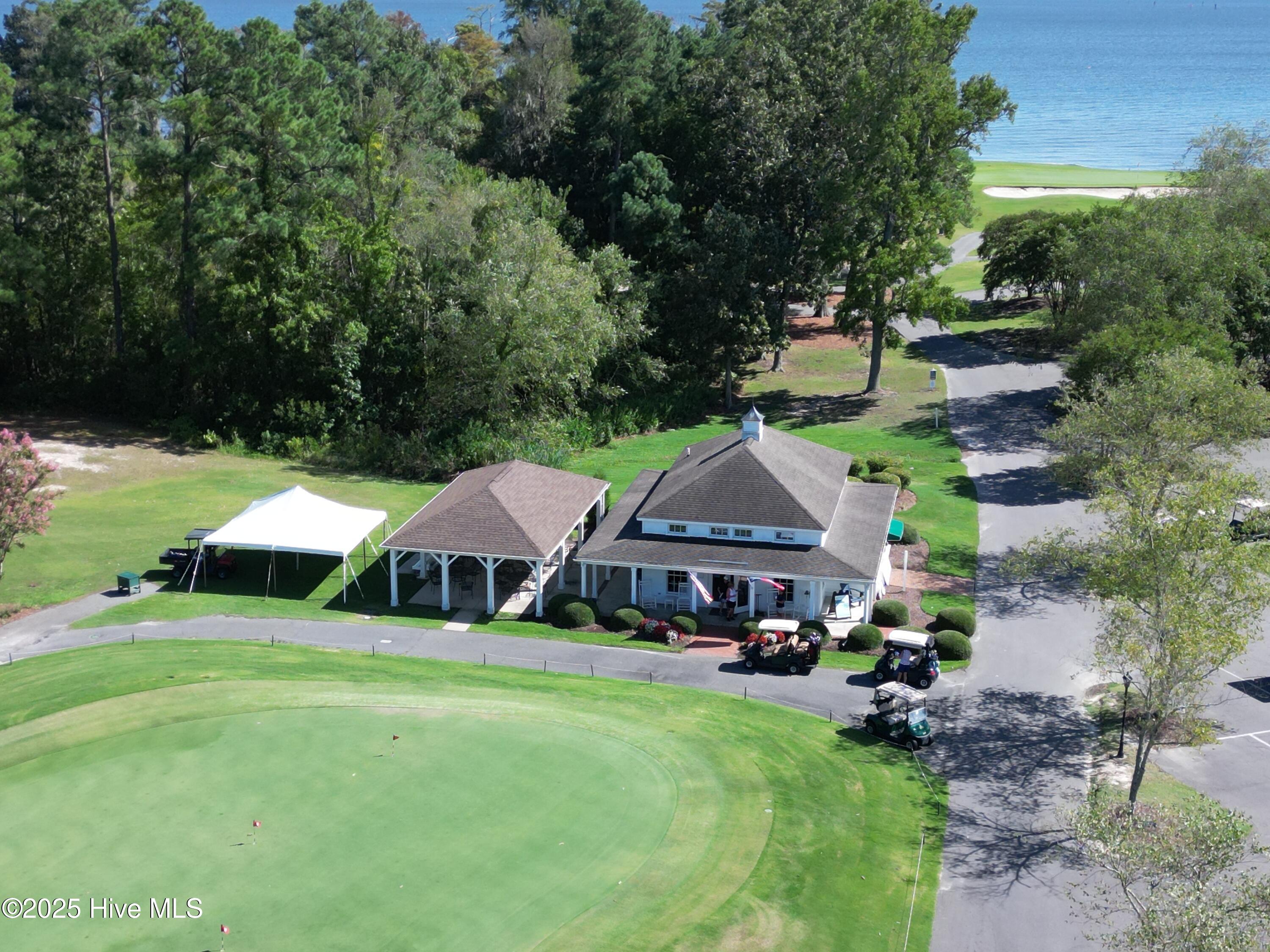 109 Pungo Drive Property Photo 12