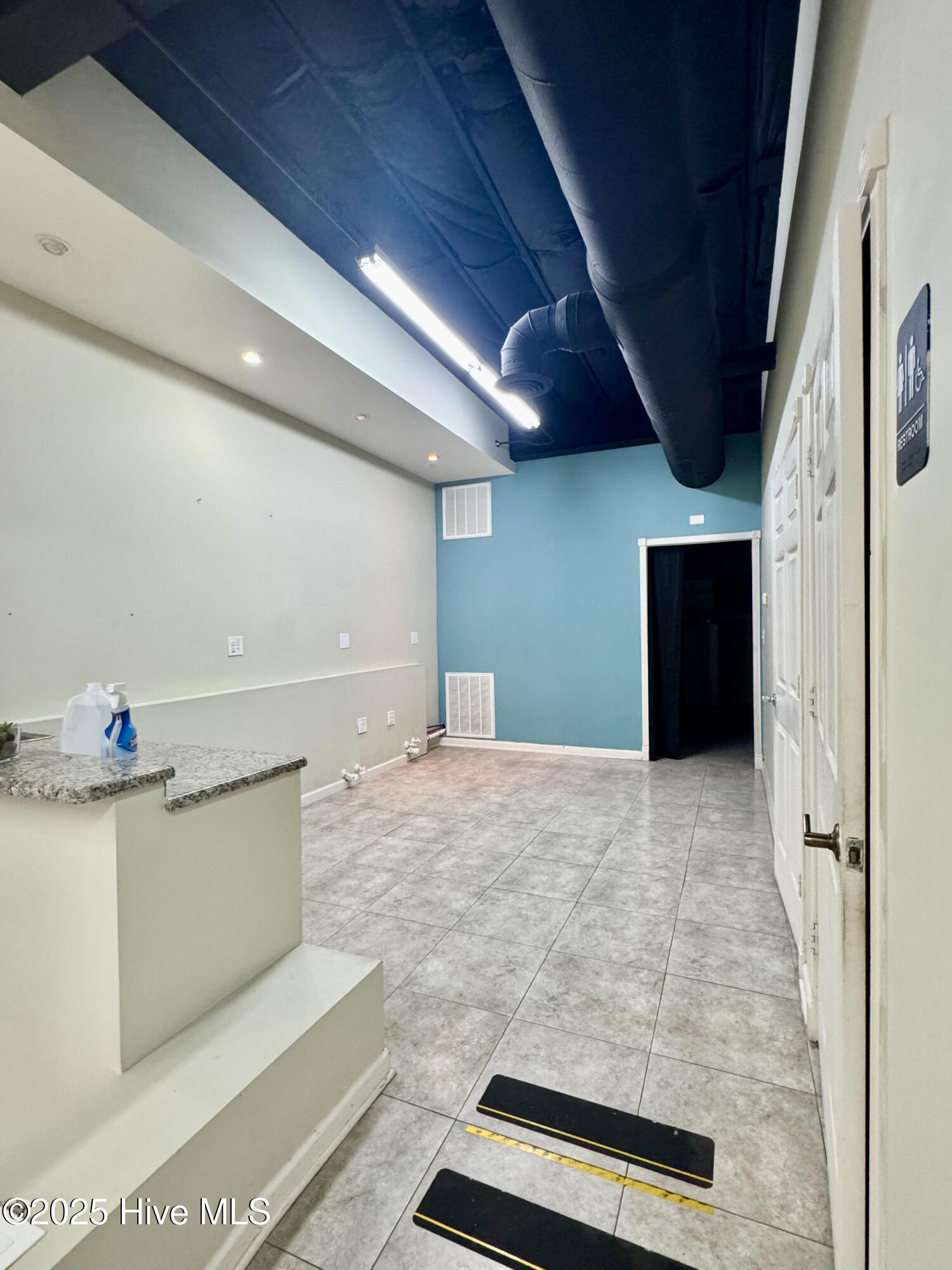 114 Chaney Avenue Property Photo 8