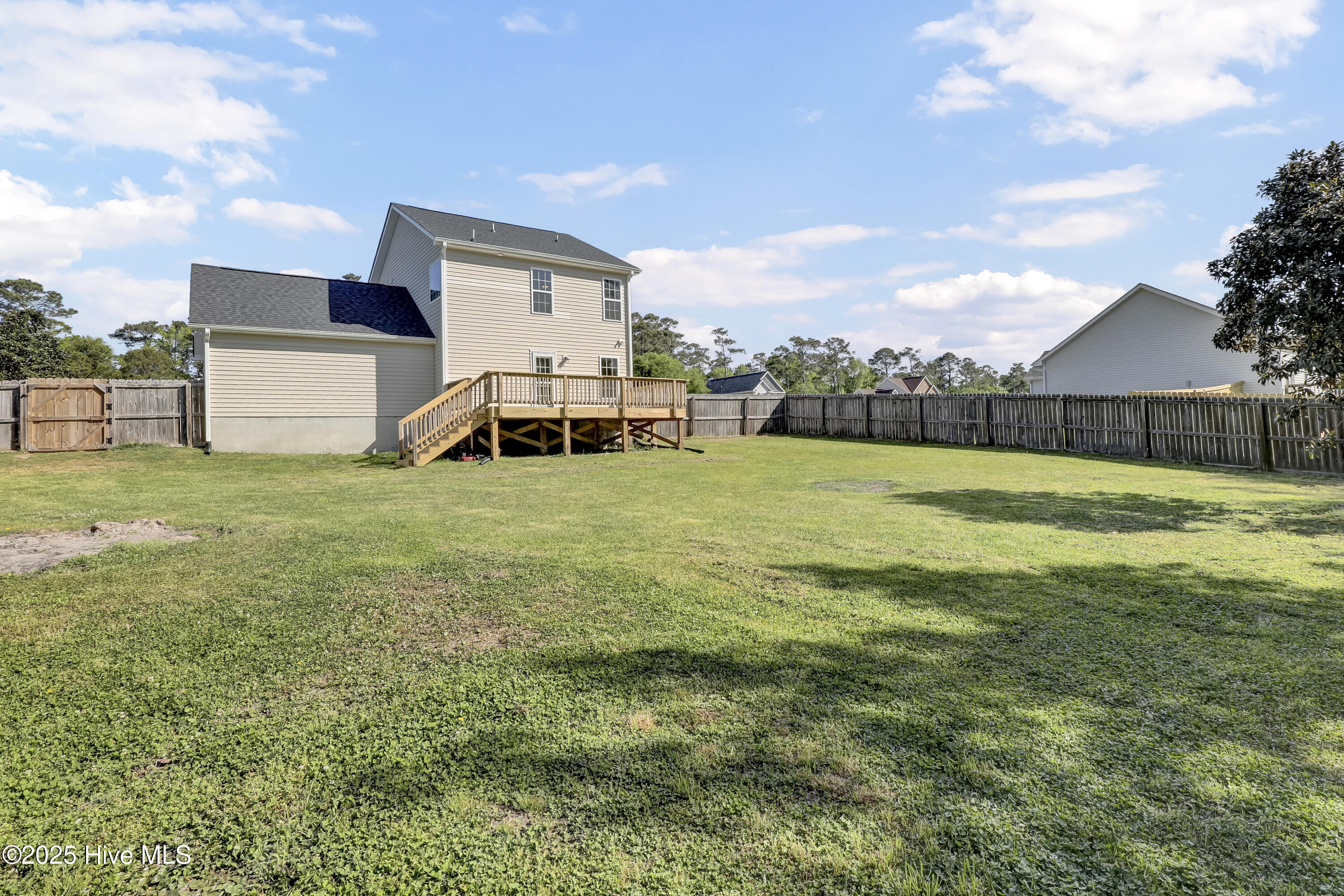 701 Bay Willow Court Property Photo 4
