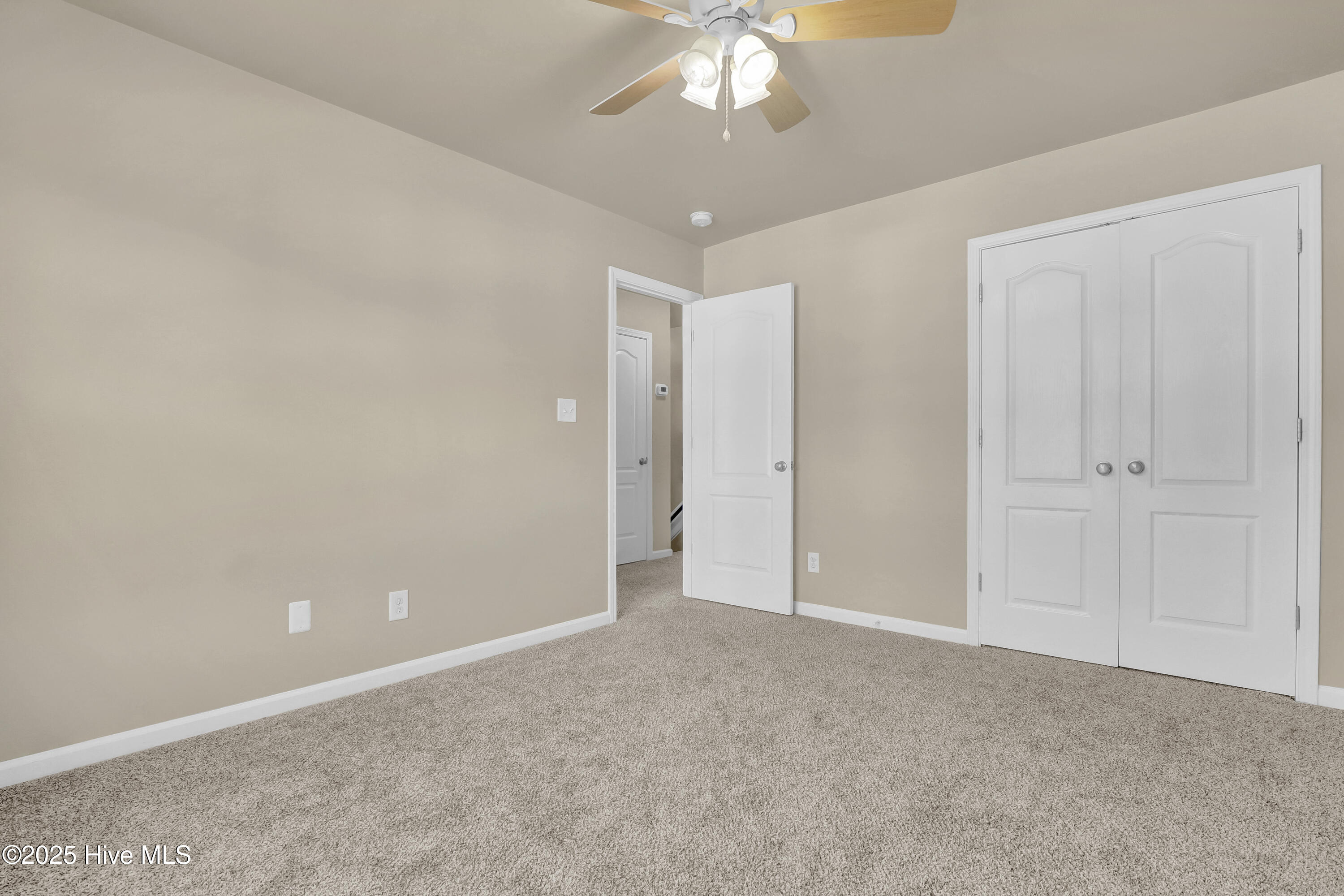 701 Bay Willow Court Property Photo 8