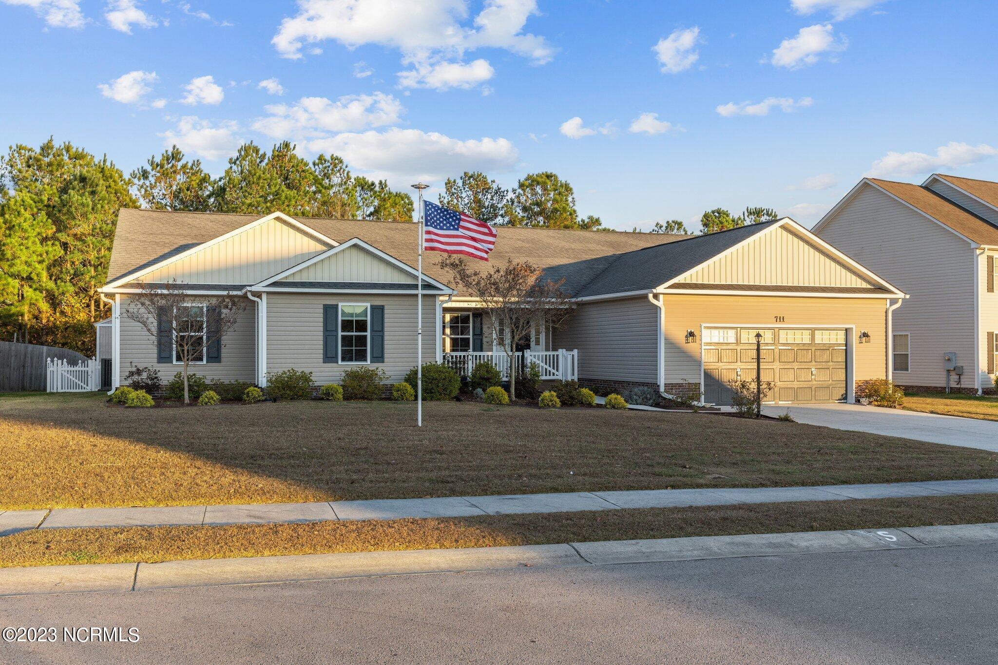 711 Shearwater Lane Property Photo