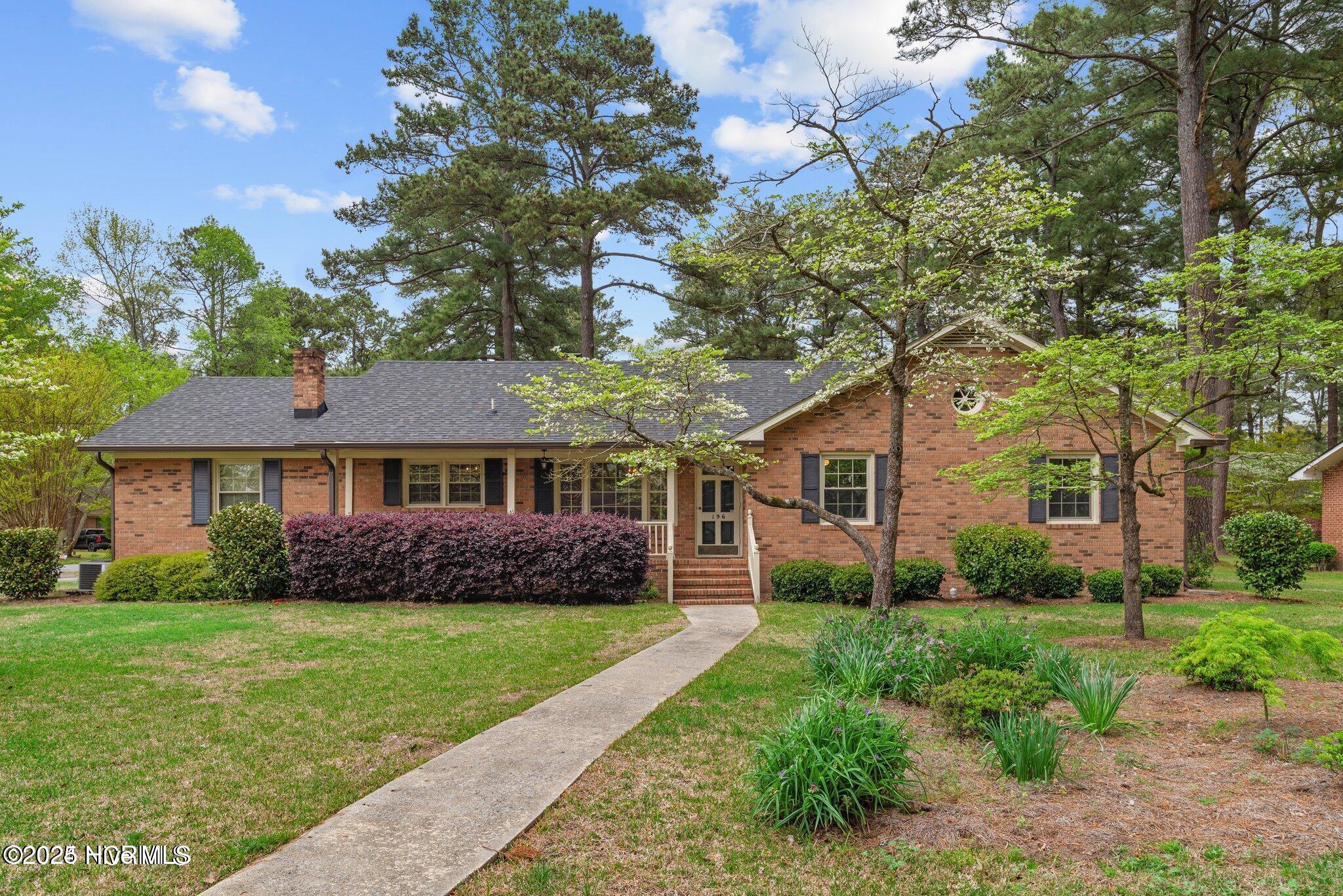 196 Carson Street Property Photo