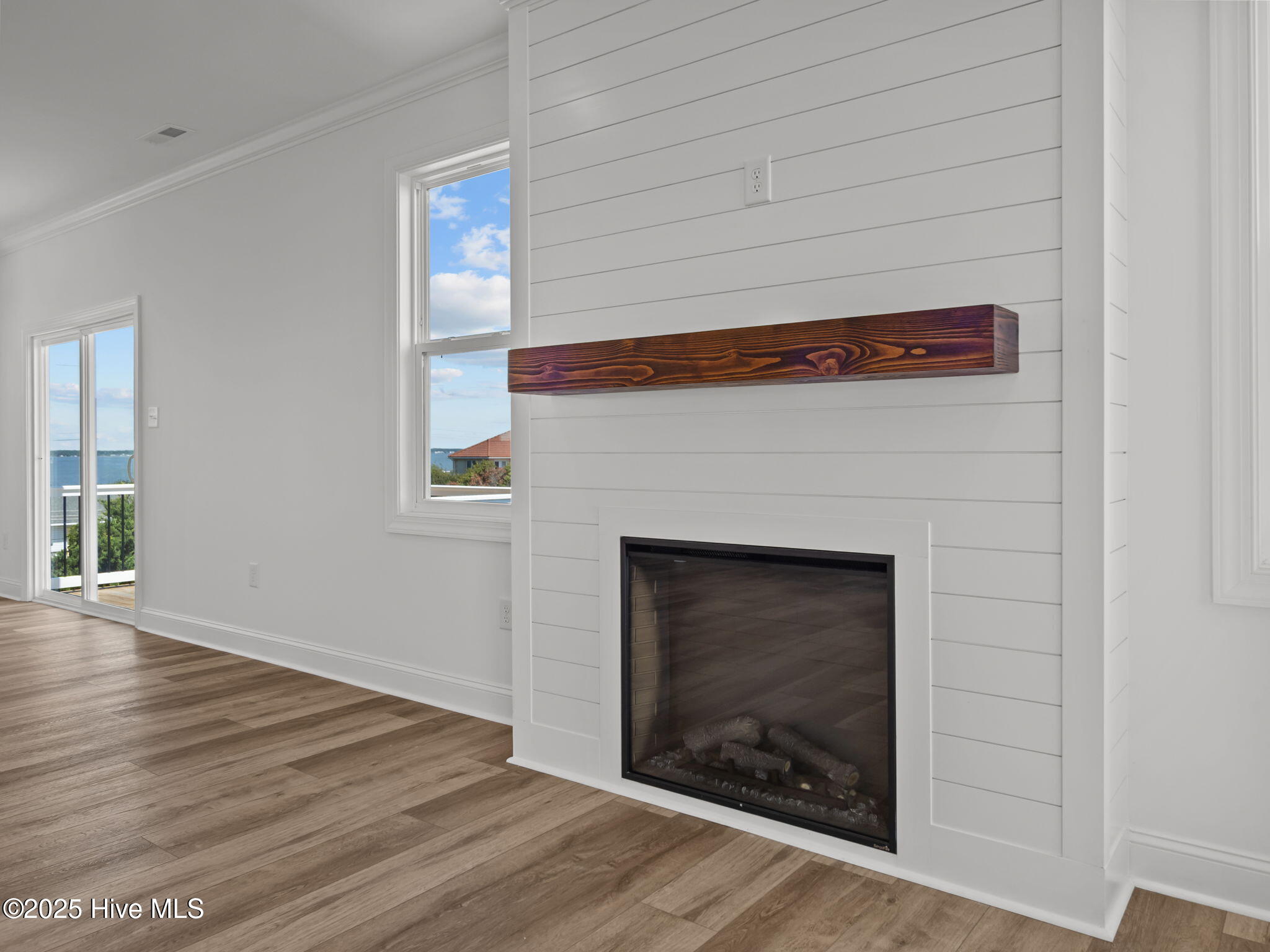1707 Emerald Drive Property Photo 18
