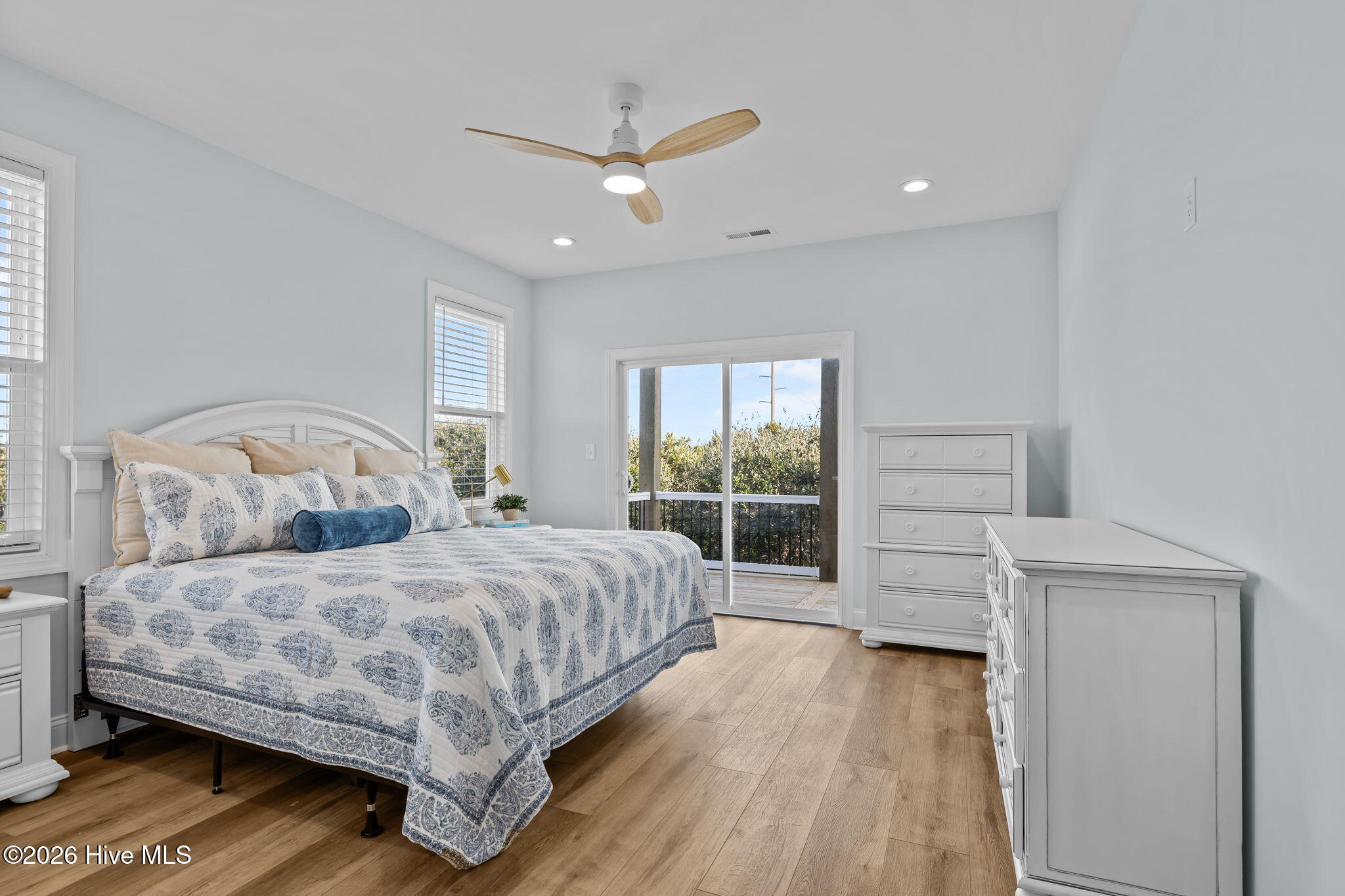 1707 Emerald Drive Property Photo 33