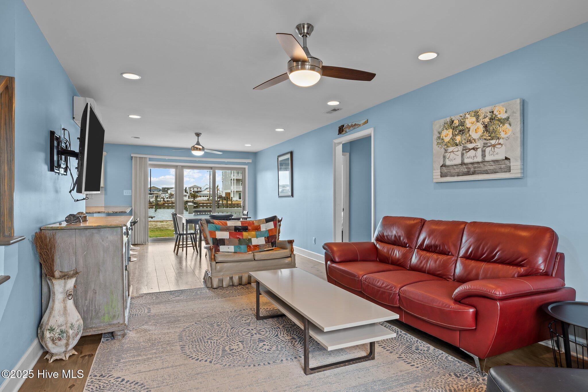 247 Bayview Boulevard Property Photo 12