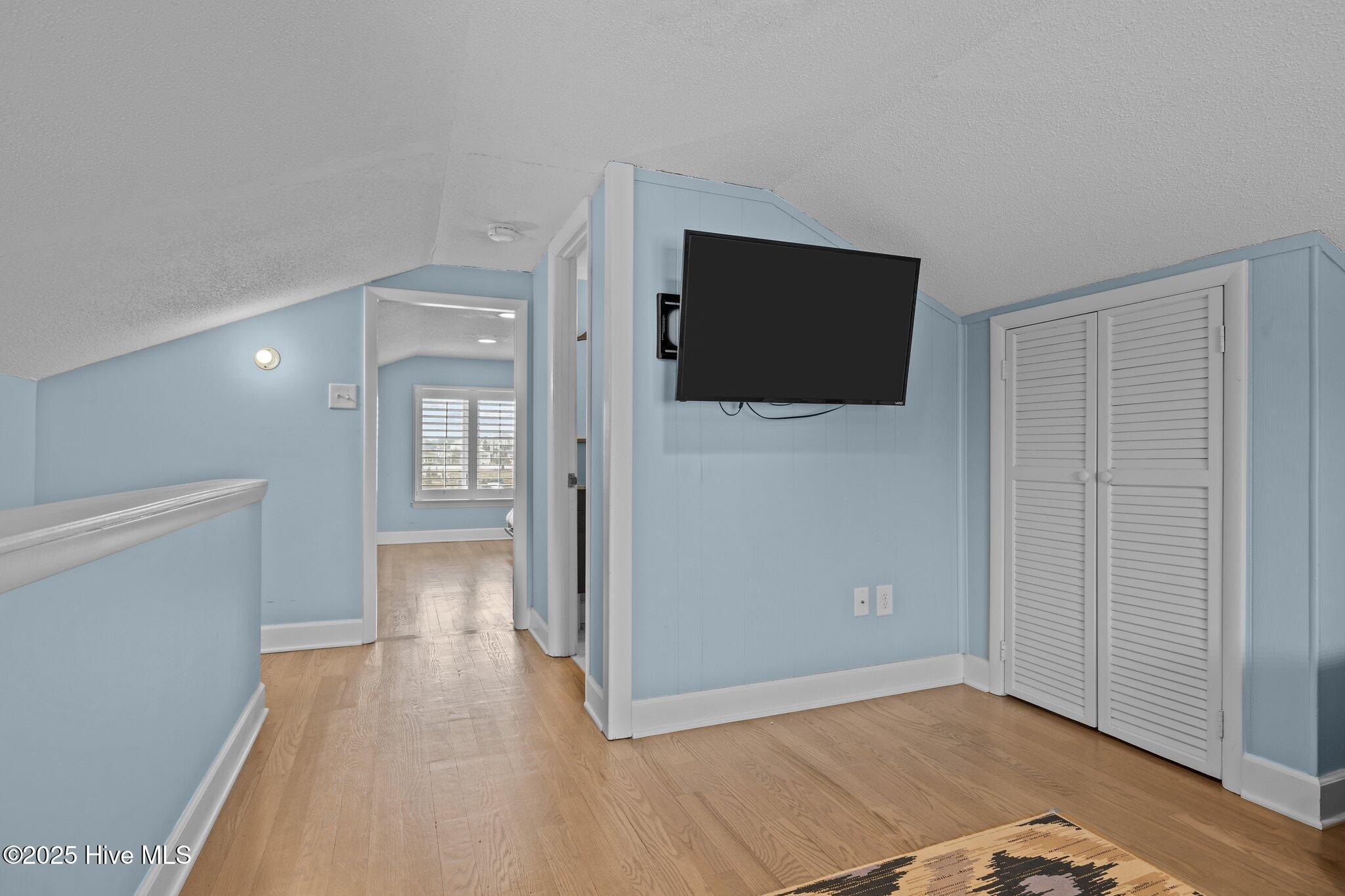 247 Bayview Boulevard Property Photo 15