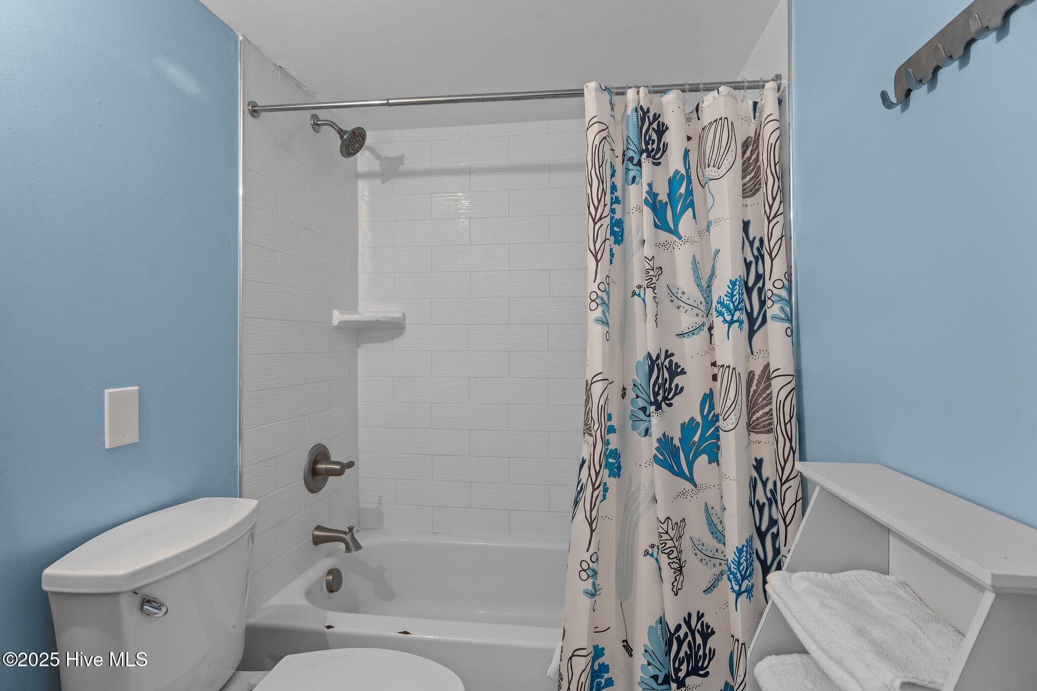 247 Bayview Boulevard Property Photo 18