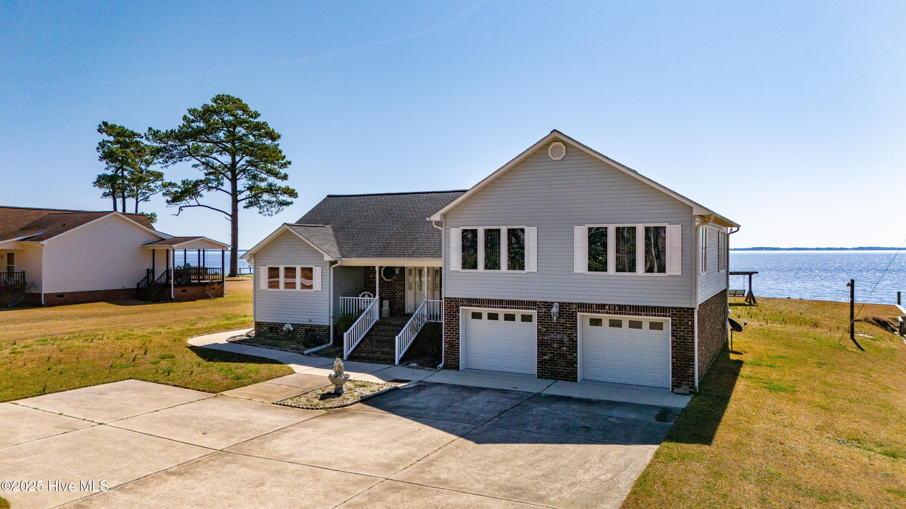 28510 Real Estate Listings Main Image