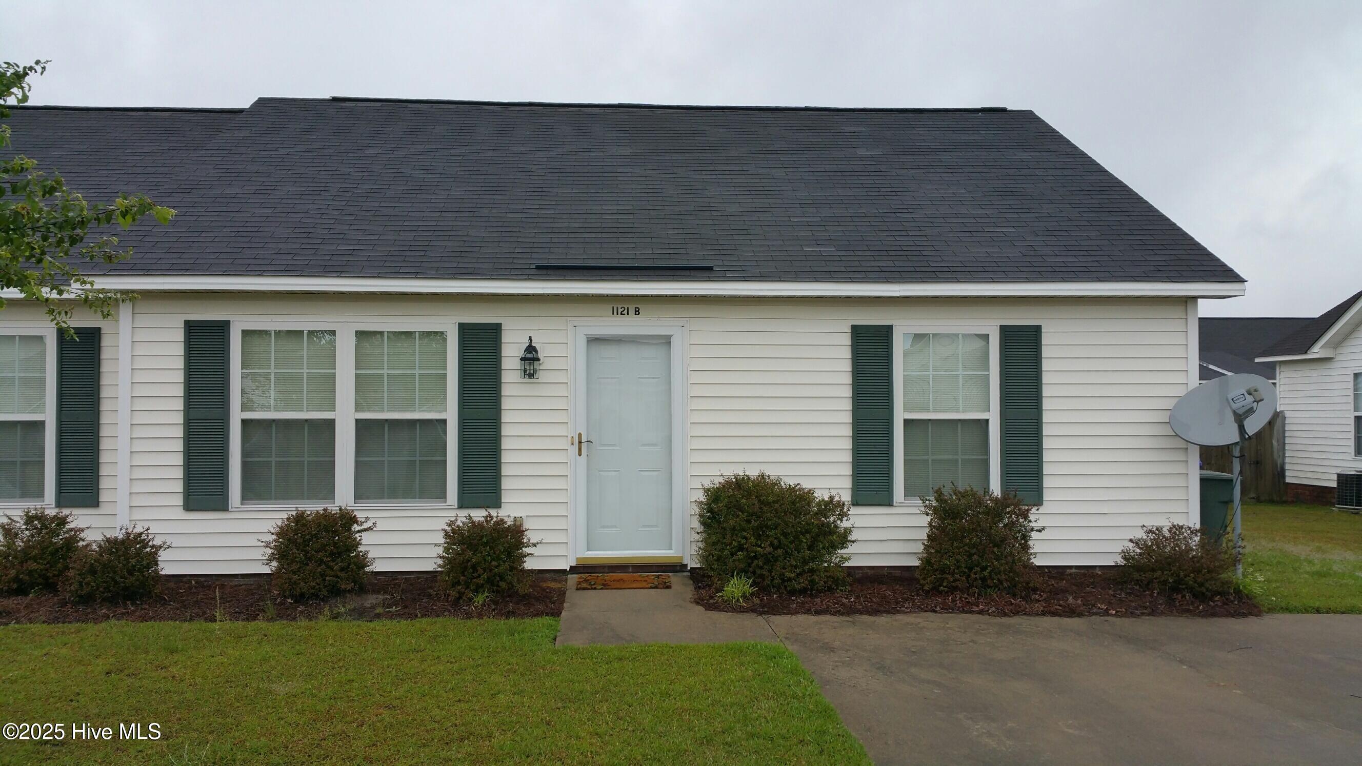 1121 Nicklaus Drive B Property Photo