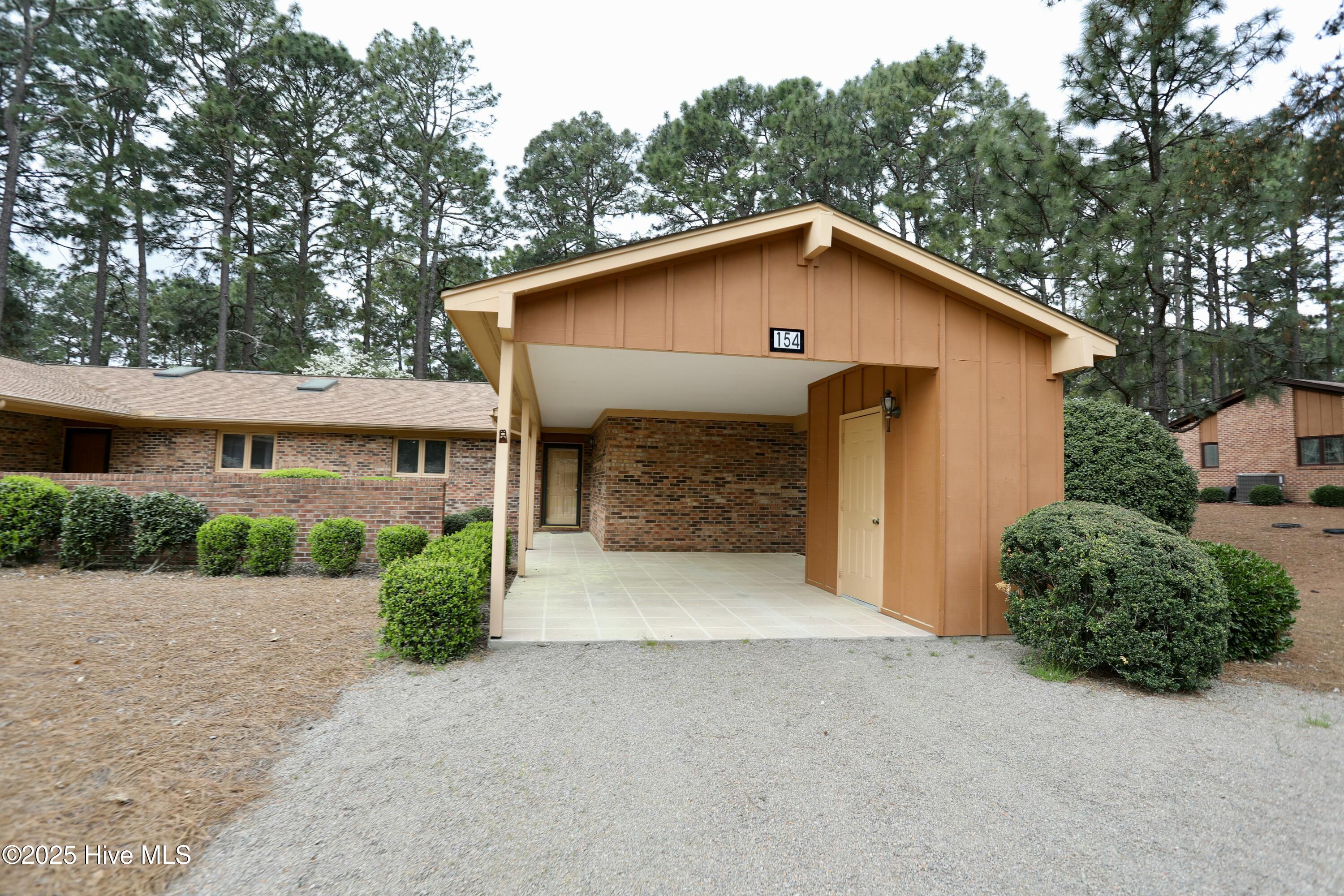 154 Knollwood Drive Property Photo 6