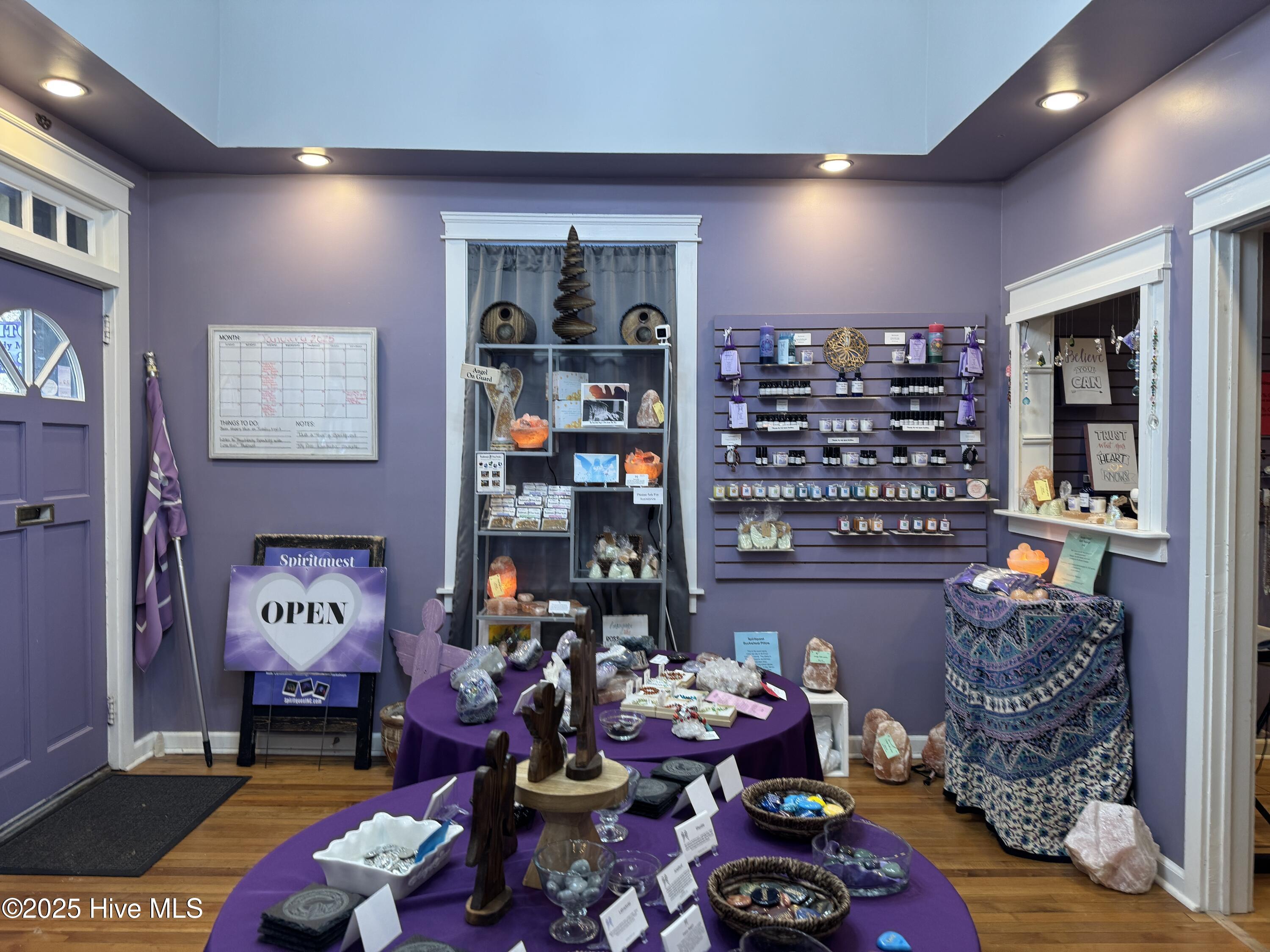 135 E Pennsylvania Avenue Property Photo 2