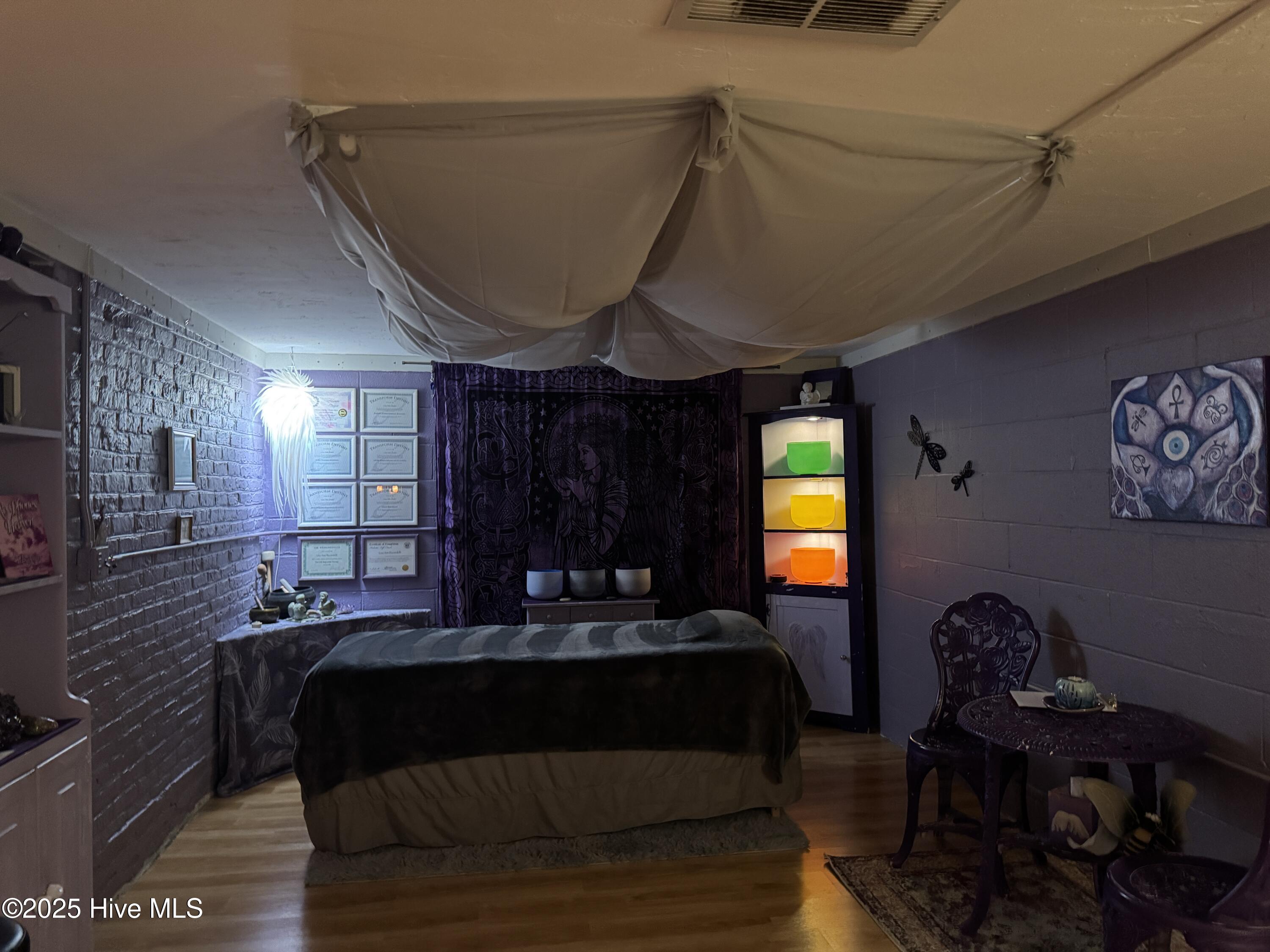 135 E Pennsylvania Avenue Property Photo 9