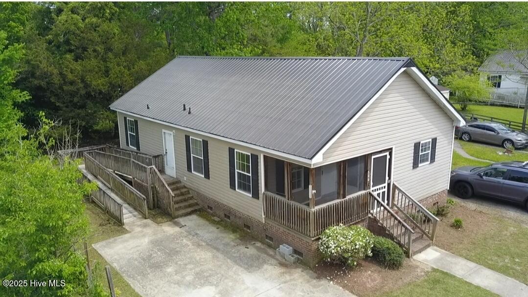 506 Rowsom Street Property Photo