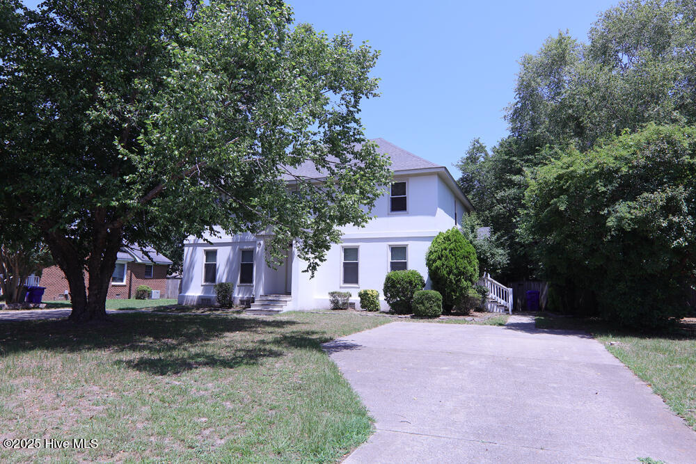 2111 E Fourth Street Property Photo
