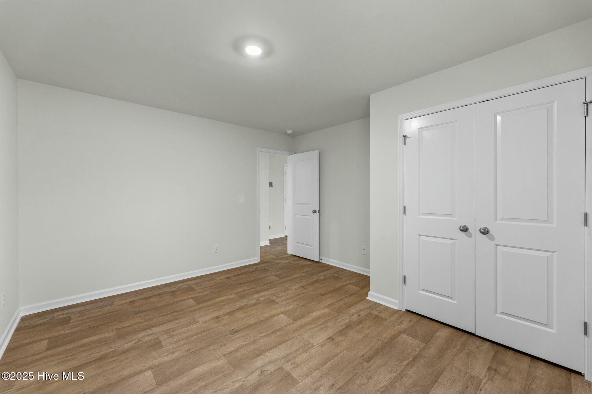 909 Riverstone Drive Property Photo 17