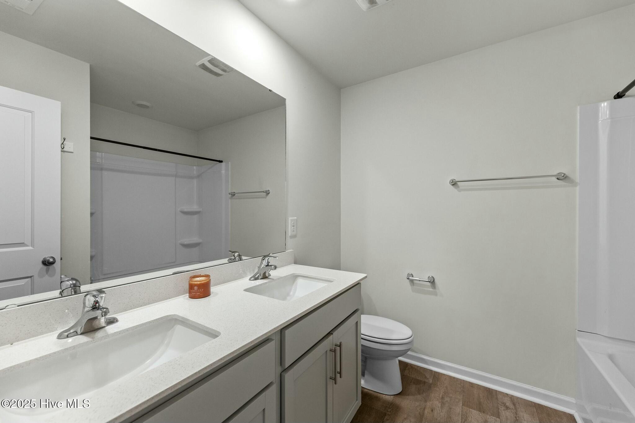 909 Riverstone Drive Property Photo 31