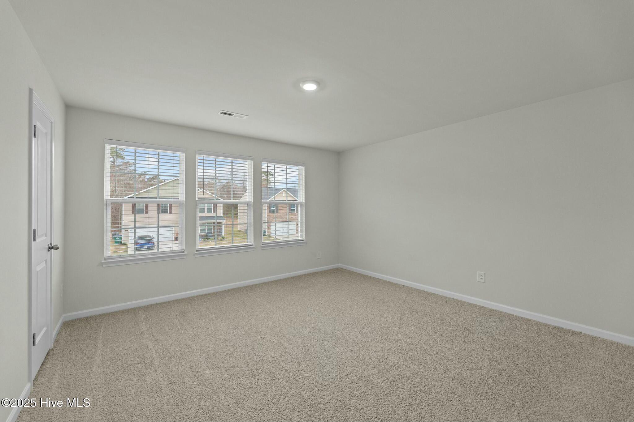 909 Riverstone Drive Property Photo 32