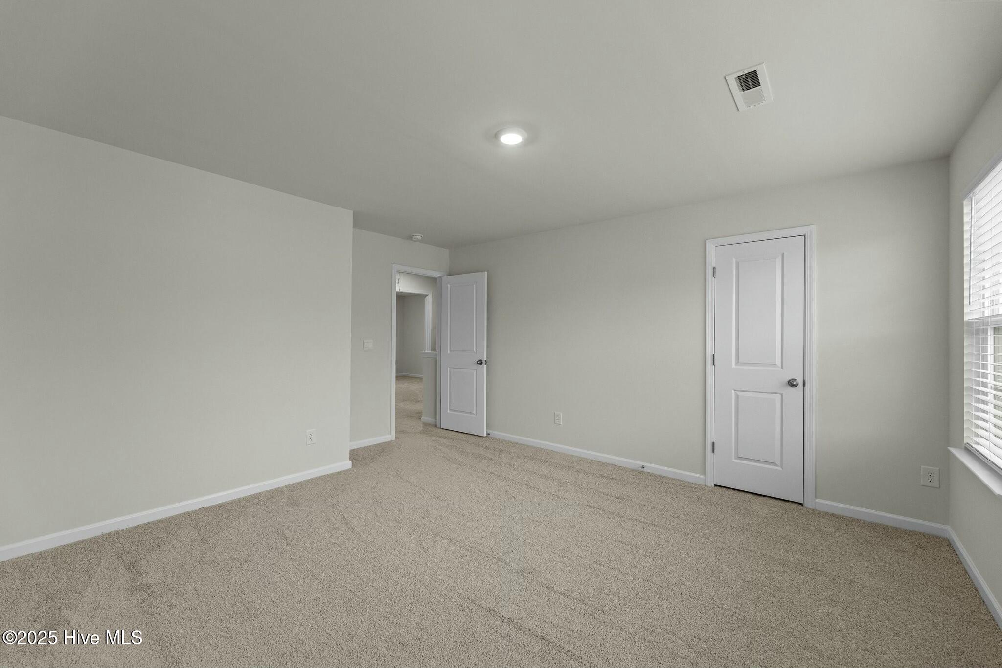 909 Riverstone Drive Property Photo 34