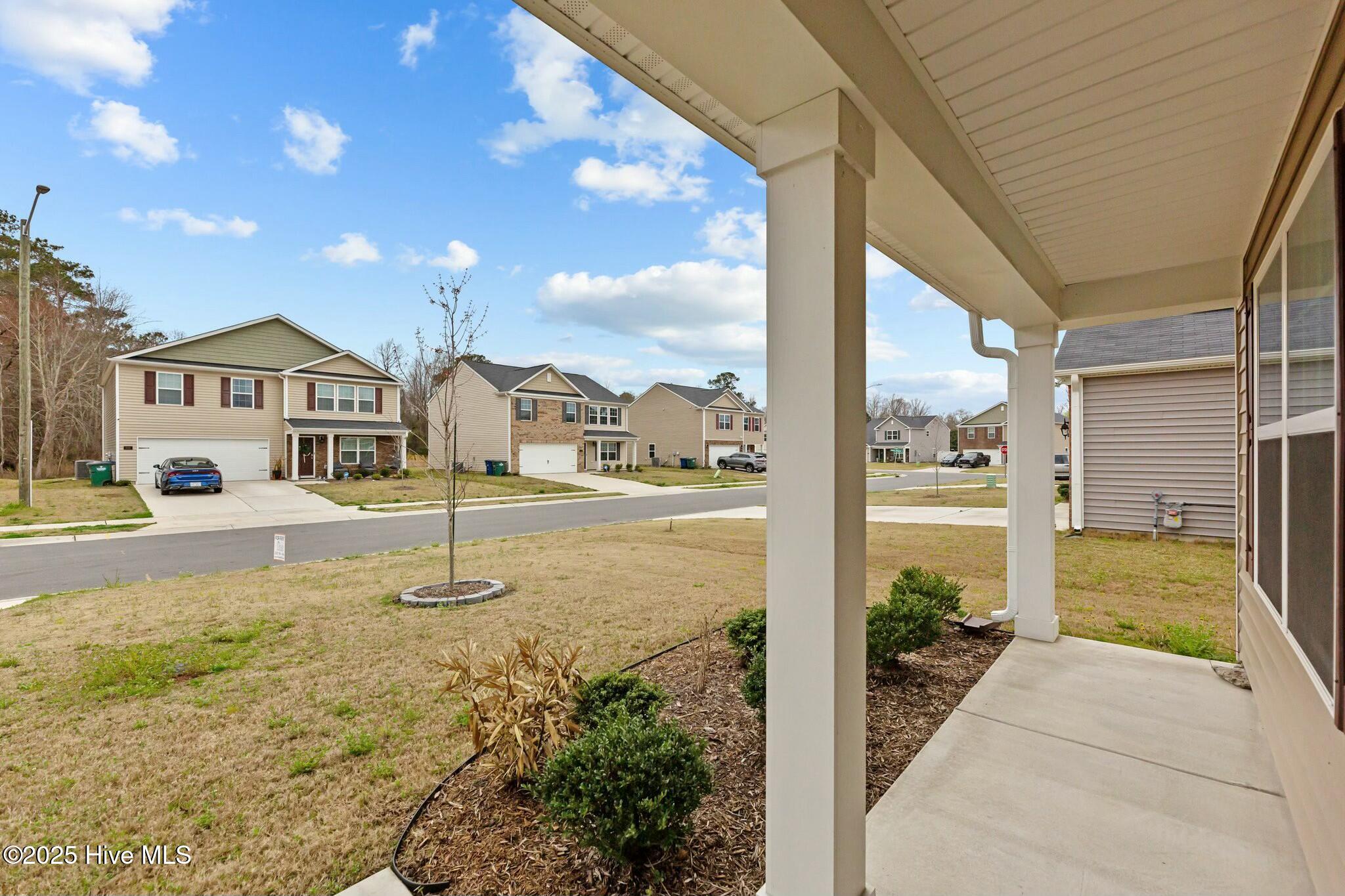 909 Riverstone Drive Property Photo 35