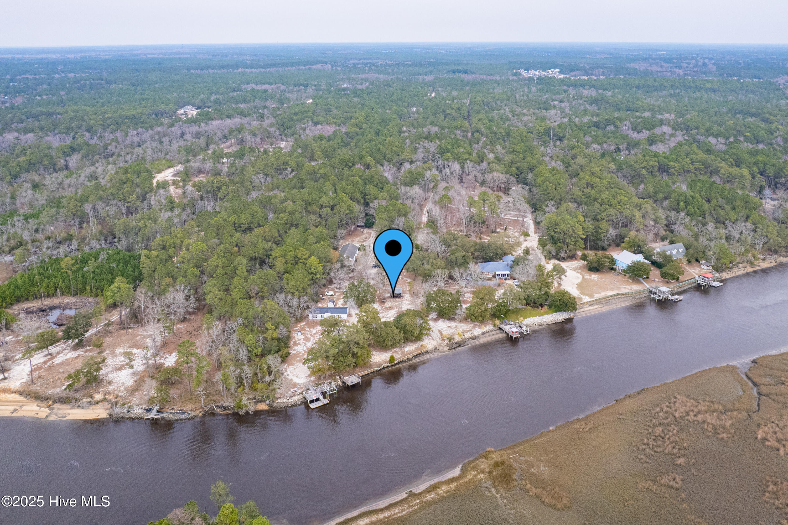 109 Currituck Road Property Photo 4