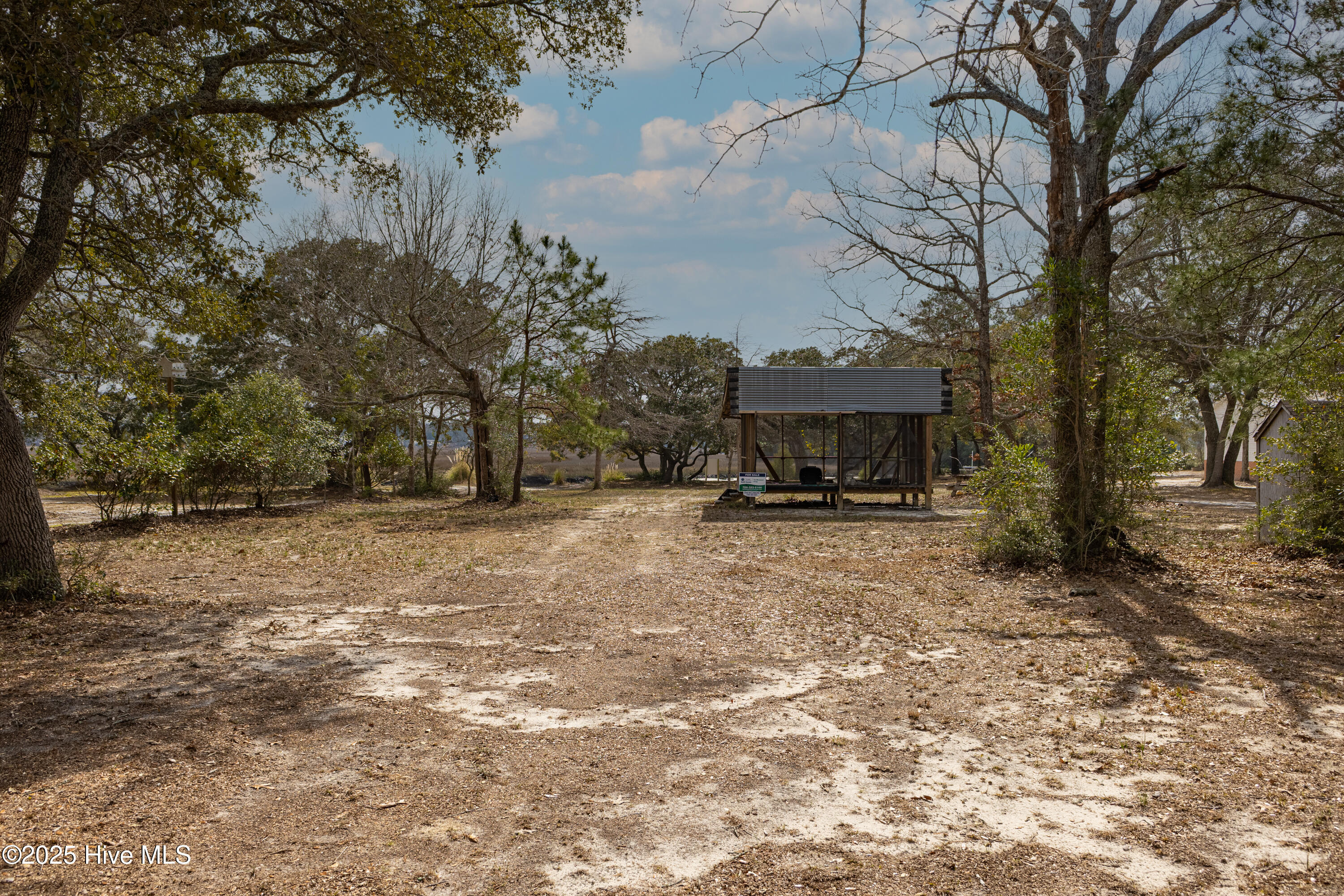 109 Currituck Road Property Photo 10
