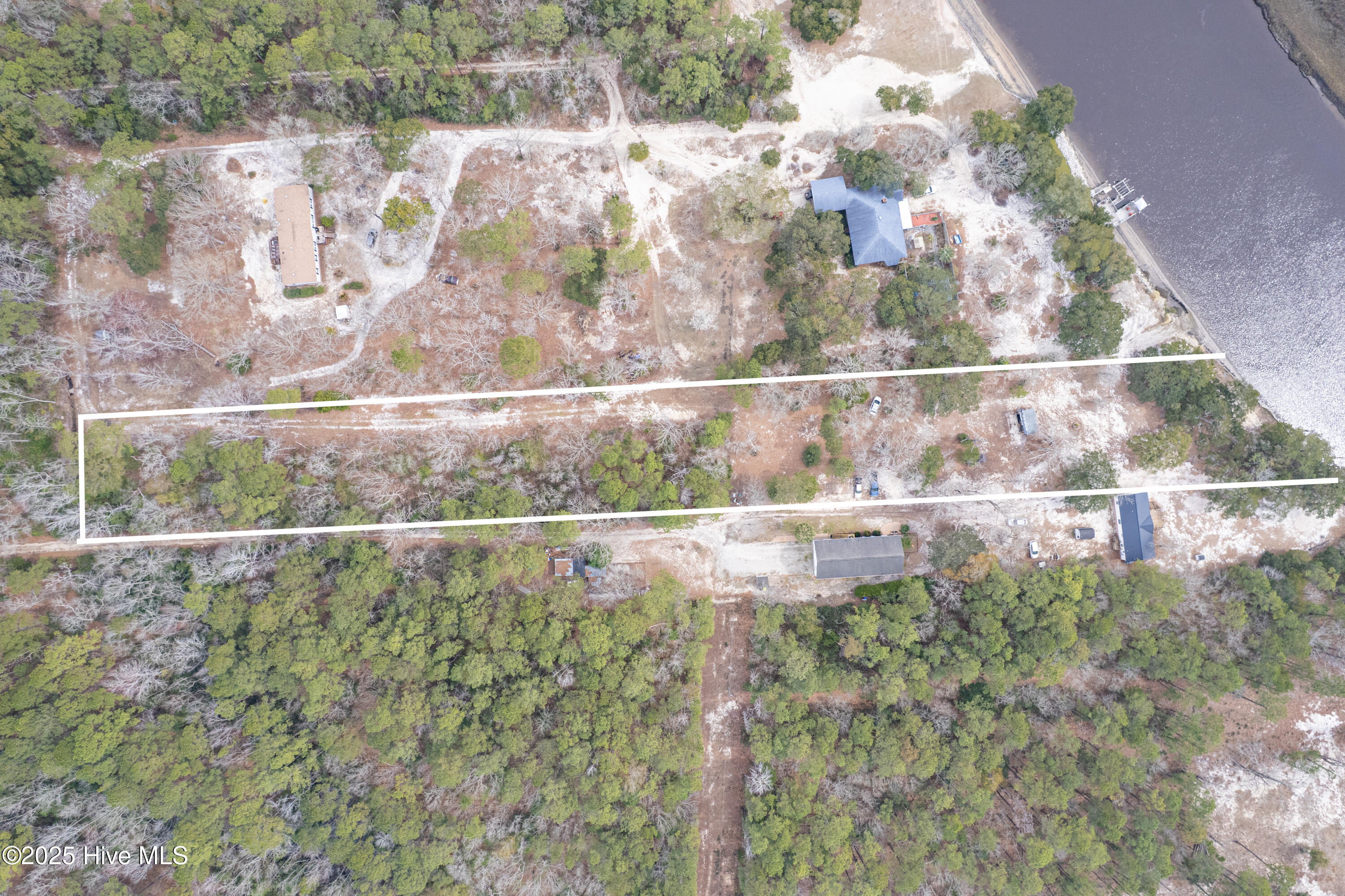 109 Currituck Road Property Photo 25