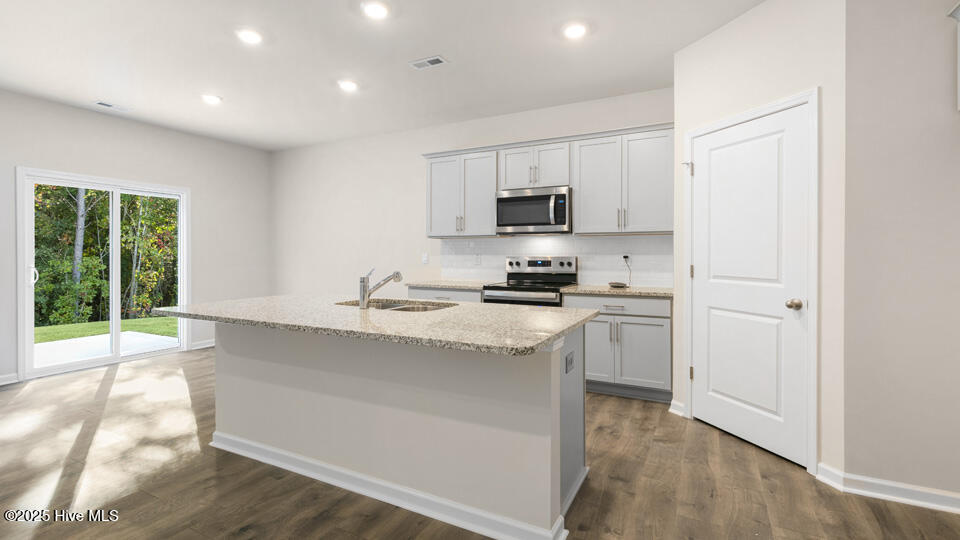 1010 Ocean Court Property Photo 6