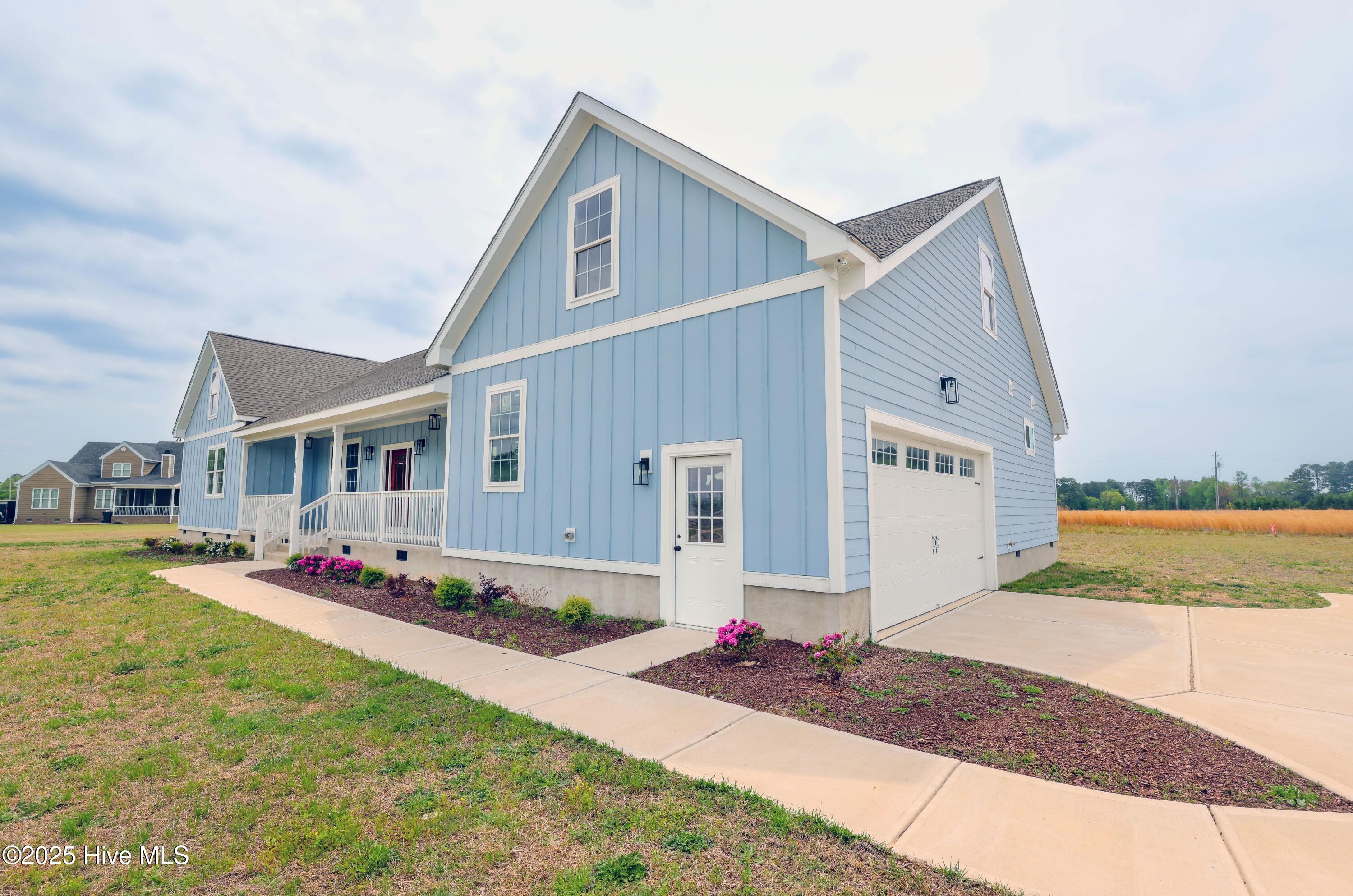 5183 Finch Road Property Photo