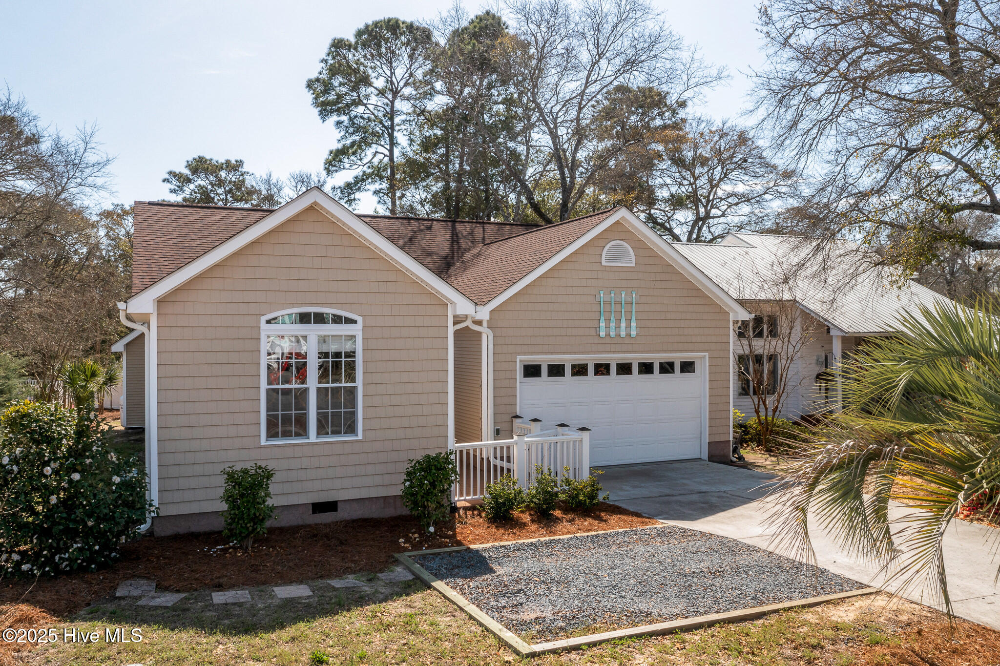 1203 E Oak Island Drive Property Photo