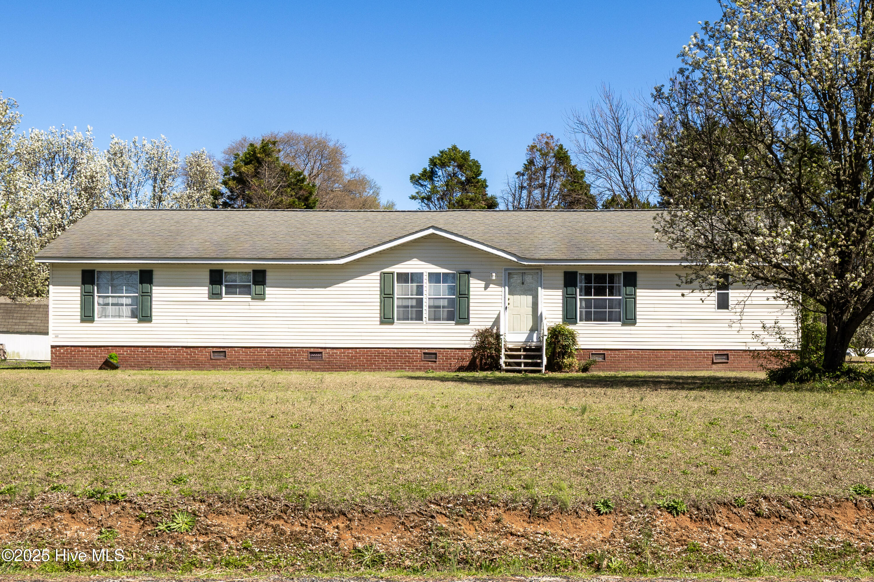 15 Idlewood Lane Property Photo 1