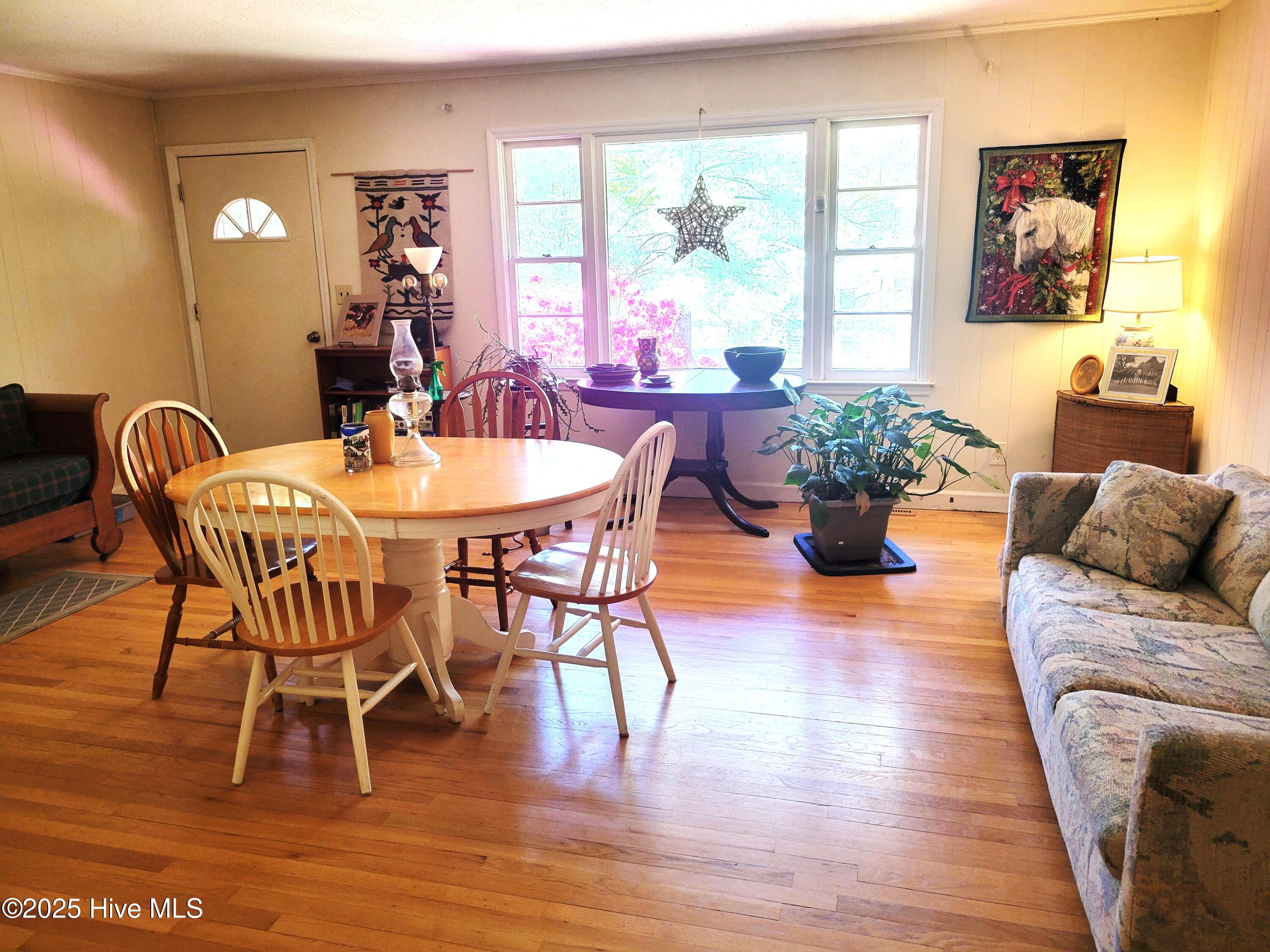 320 Shields Road Property Photo 2
