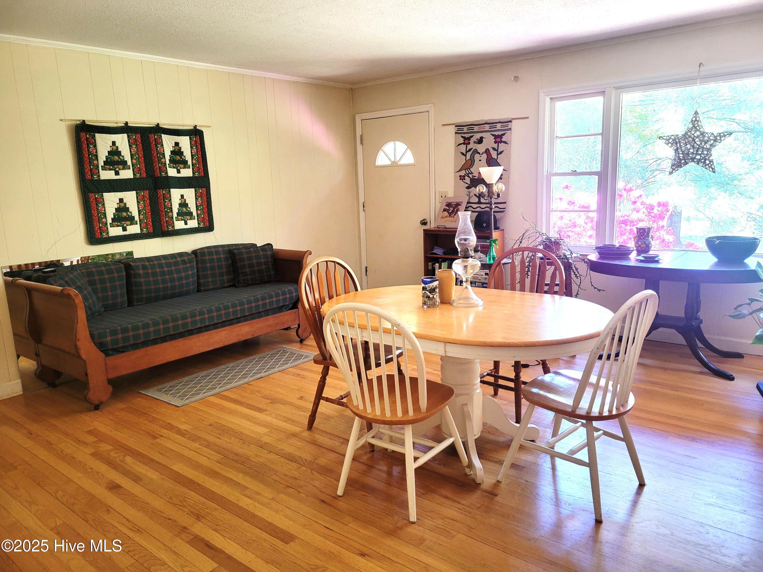 320 Shields Road Property Photo 6