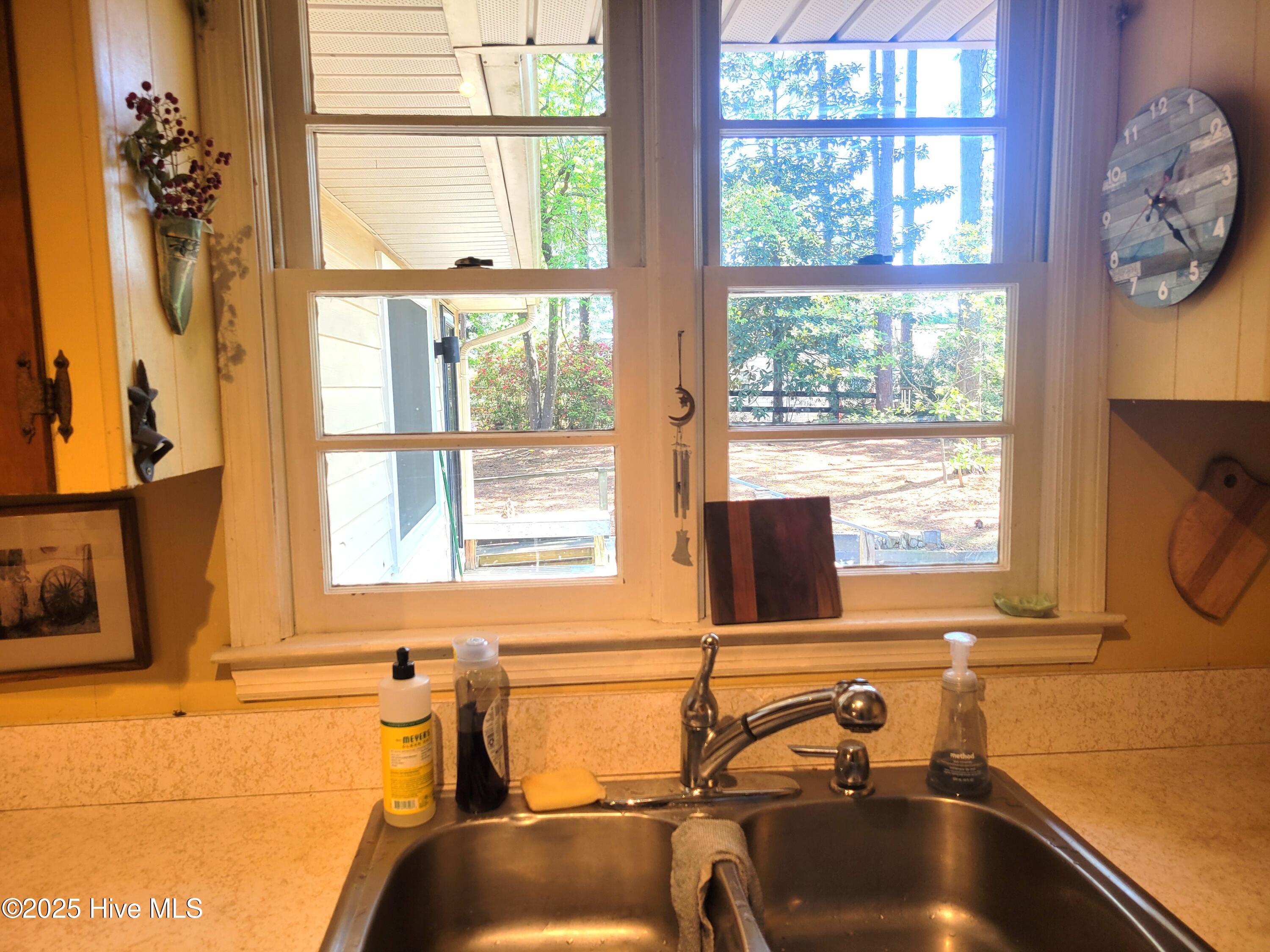 320 Shields Road Property Photo 12