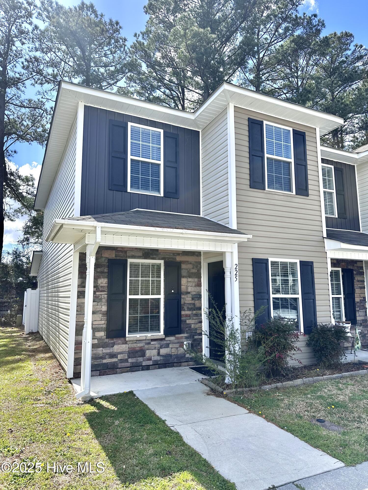 225 Grove Lane Property Photo