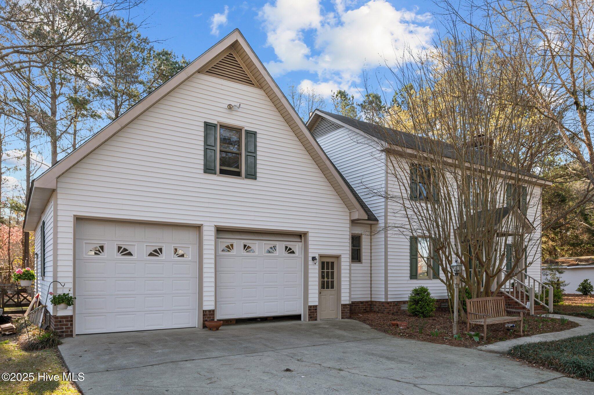 849 Maple Ridge Road Property Photo 3