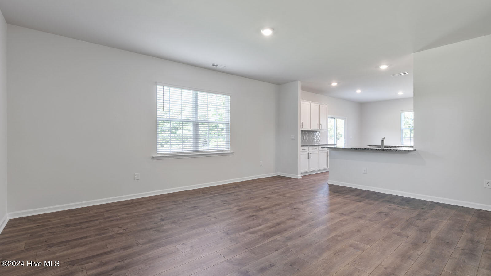 1005 Ocean Court Property Photo 12