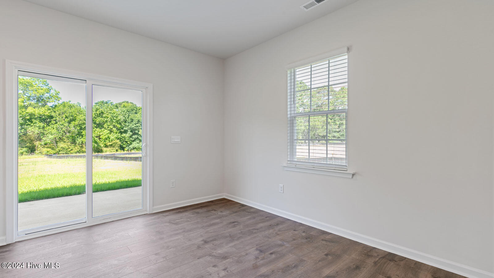 1005 Ocean Court Property Photo 13