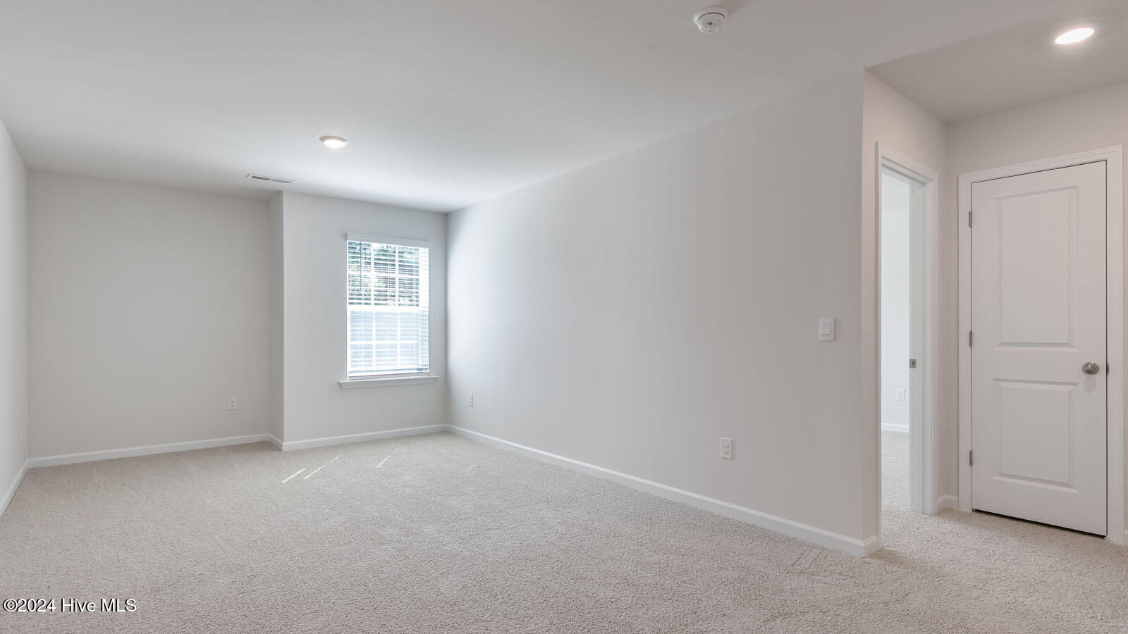 1005 Ocean Court Property Photo 17