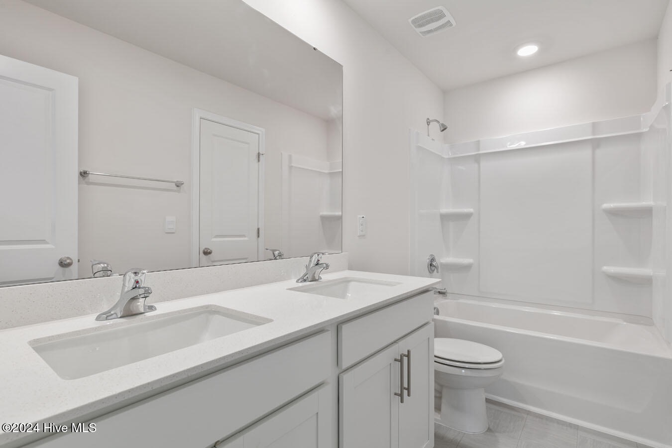 1005 Ocean Court Property Photo 24