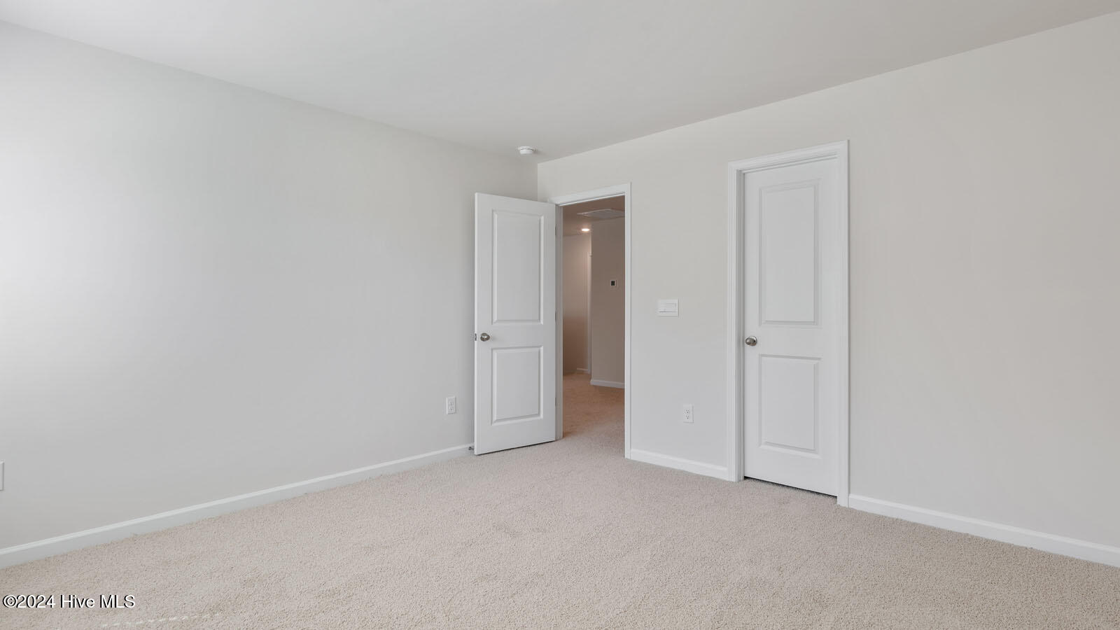1005 Ocean Court Property Photo 25